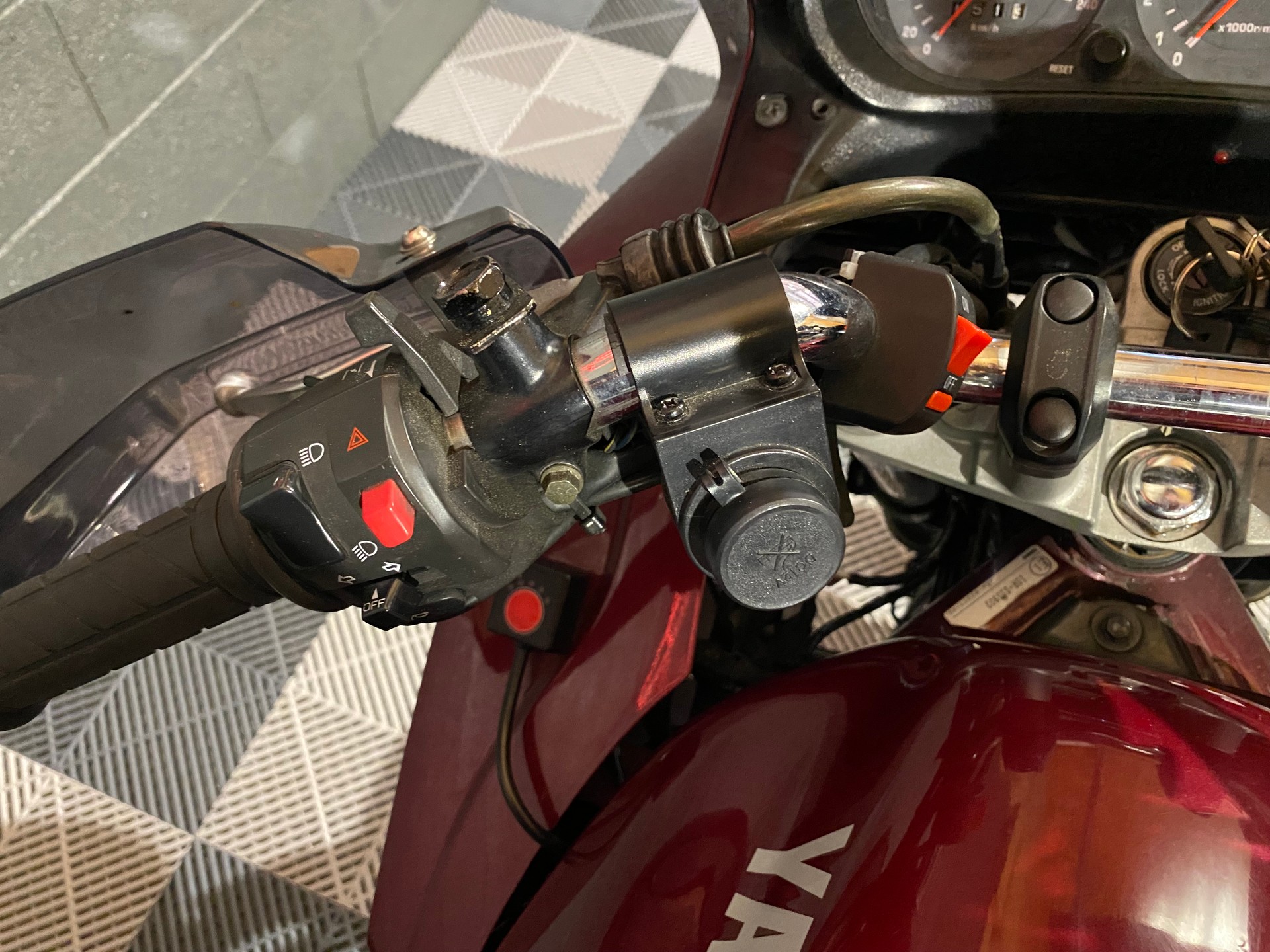 YAMAHA XJ 900 S Diversion-image-7