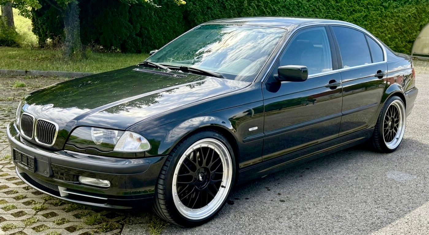 BMW 330xi