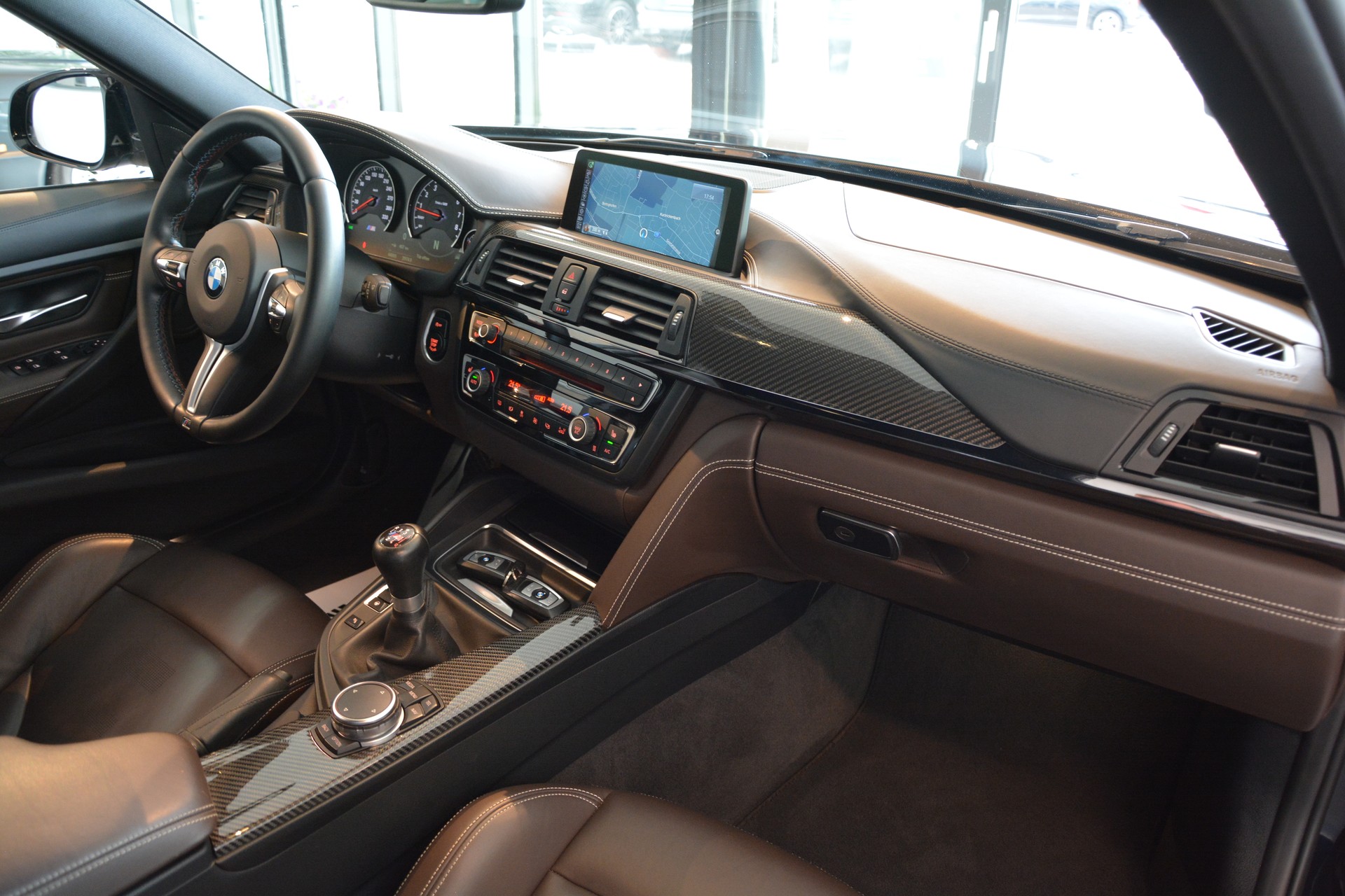 BMW M3-image-12