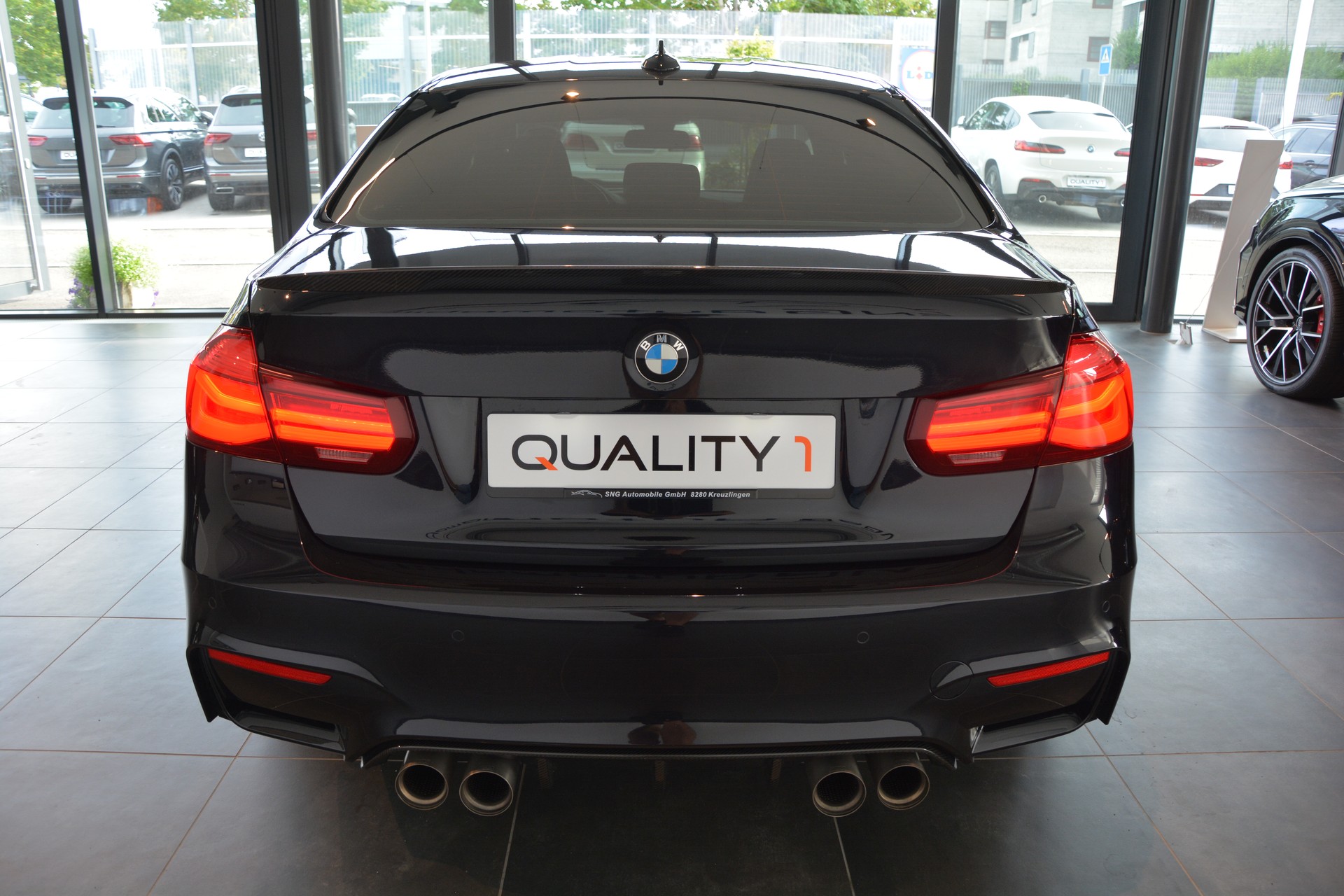 BMW M3-image-4