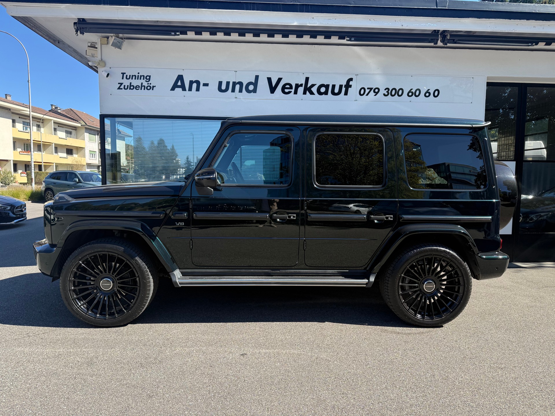 MERCEDES-BENZ G 500 AMG Line 9G-Tronic-showroom-element-3