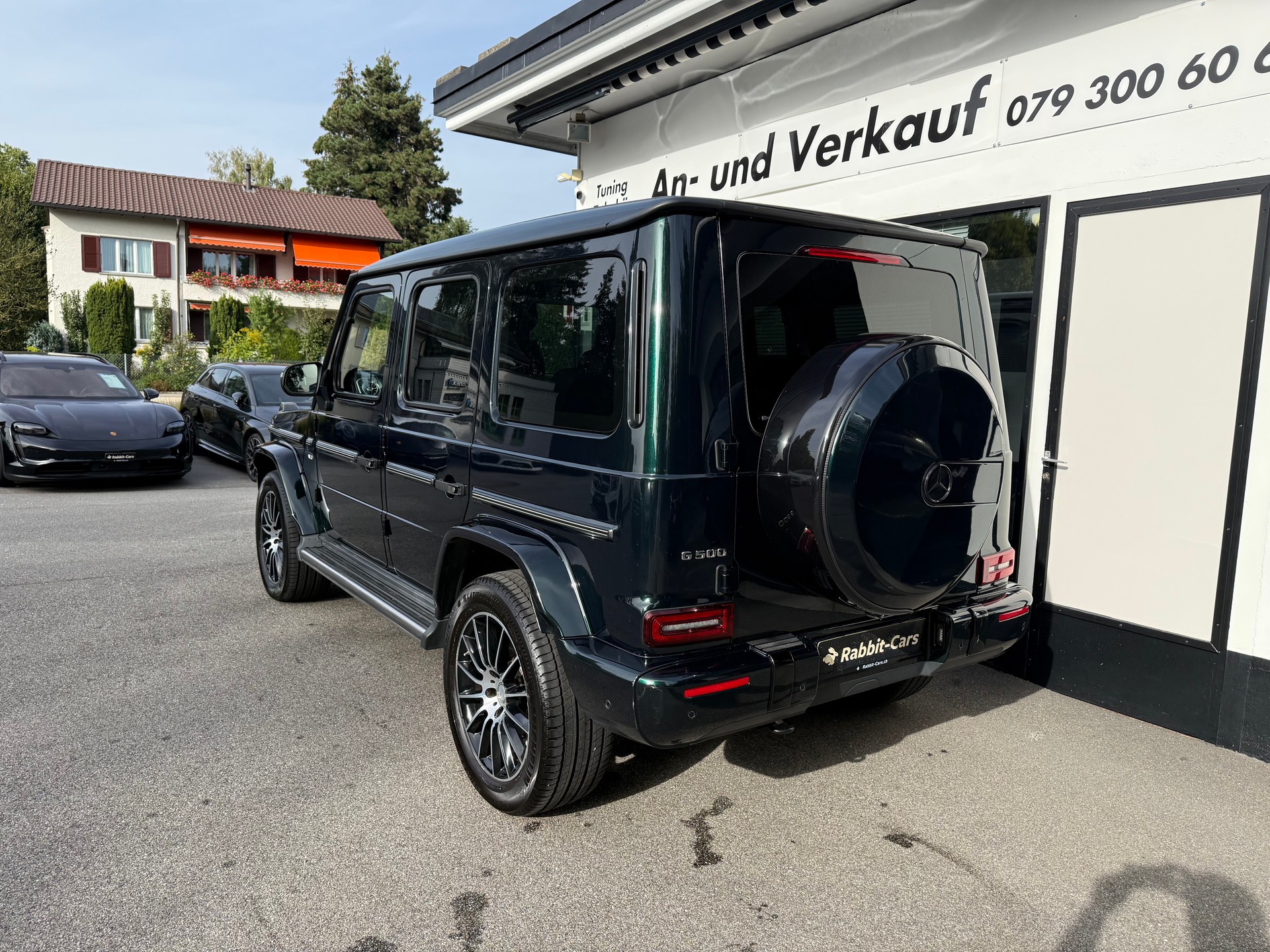 MERCEDES-BENZ G 500 AMG Line 9G-Tronic-showroom-element-3