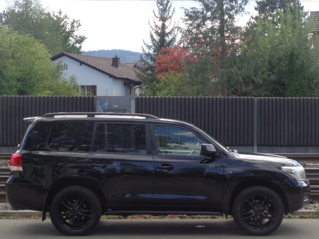 TOYOTA Land Cruiser V8 4.7 Linea Luna-image-11