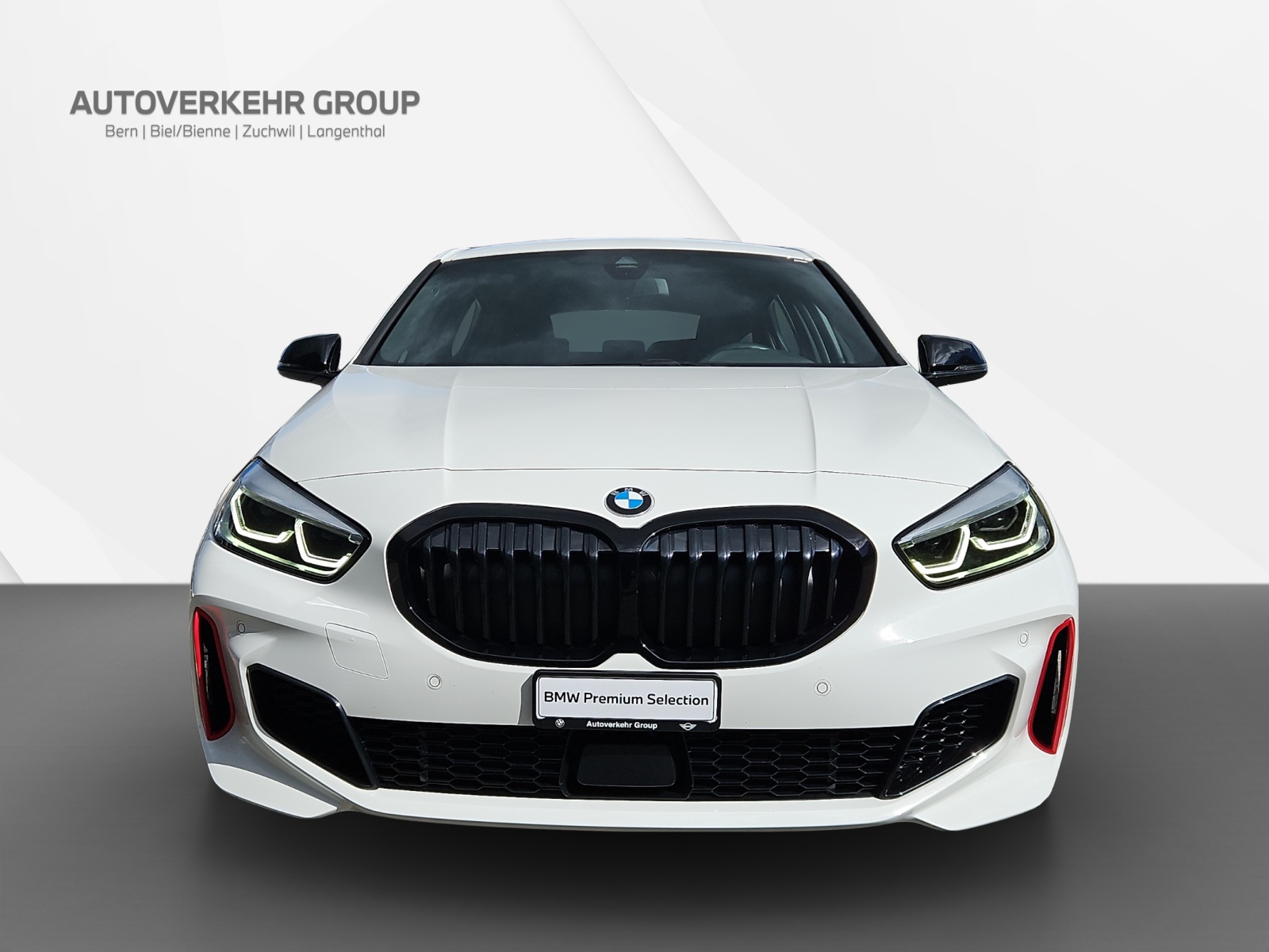 BMW 128ti Steptronic-showroom-element-1