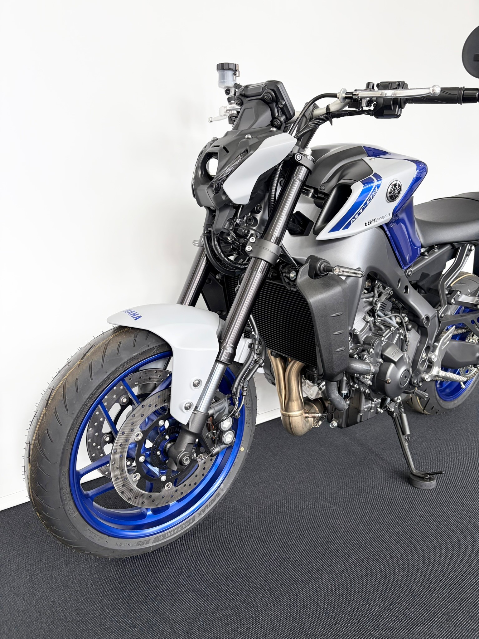YAMAHA MT-09-image-2