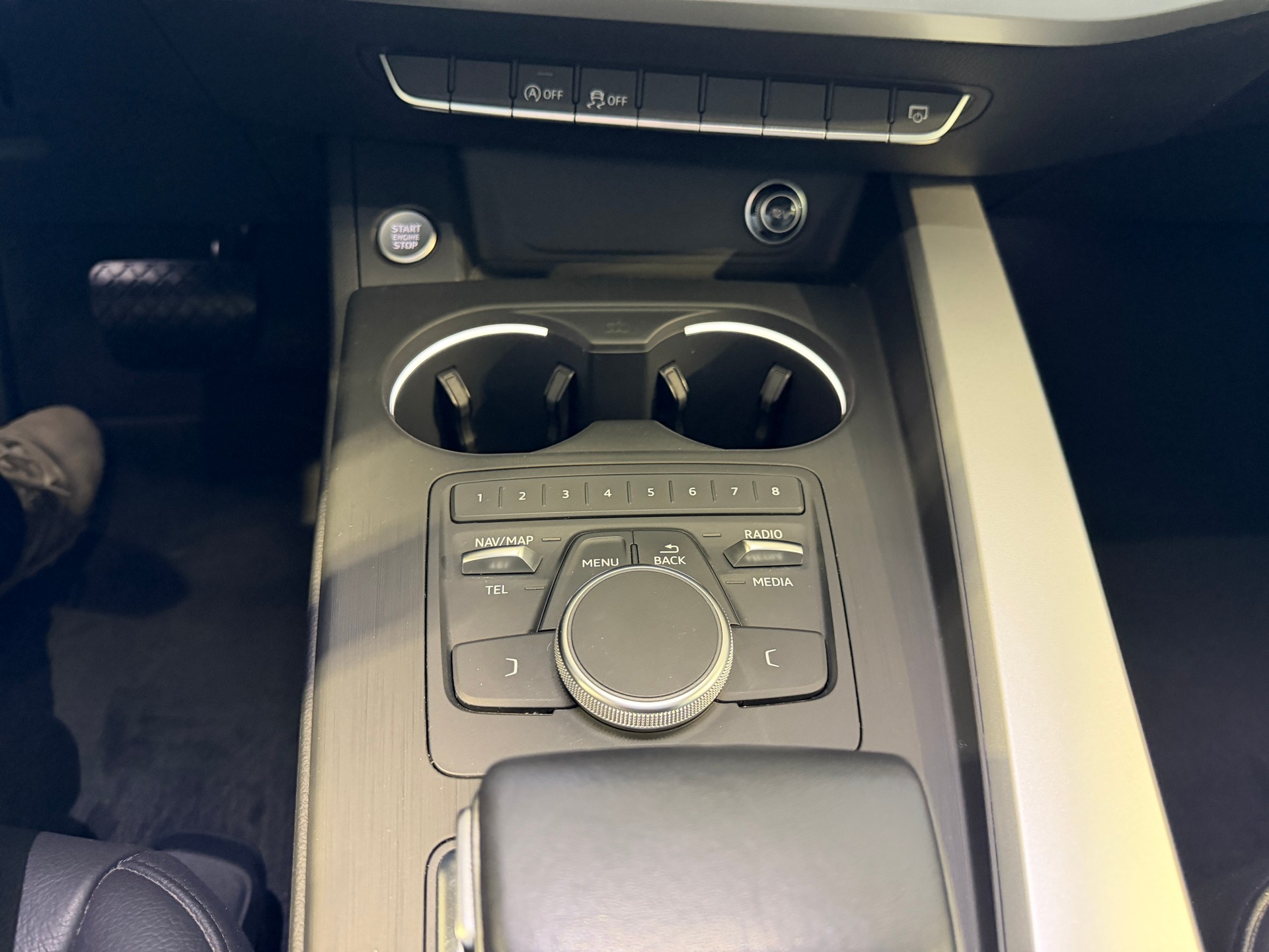 AUDI A4 Avant 2.0 TDI S-tronic-image-20