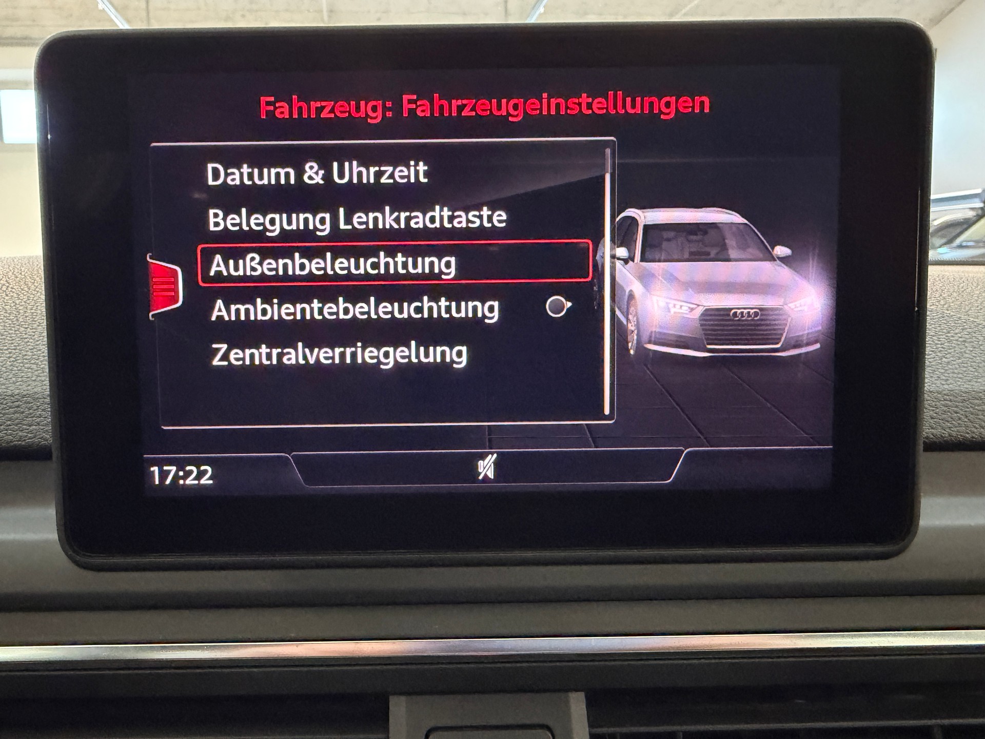 AUDI A4 Avant 2.0 TDI S-tronic-image-23