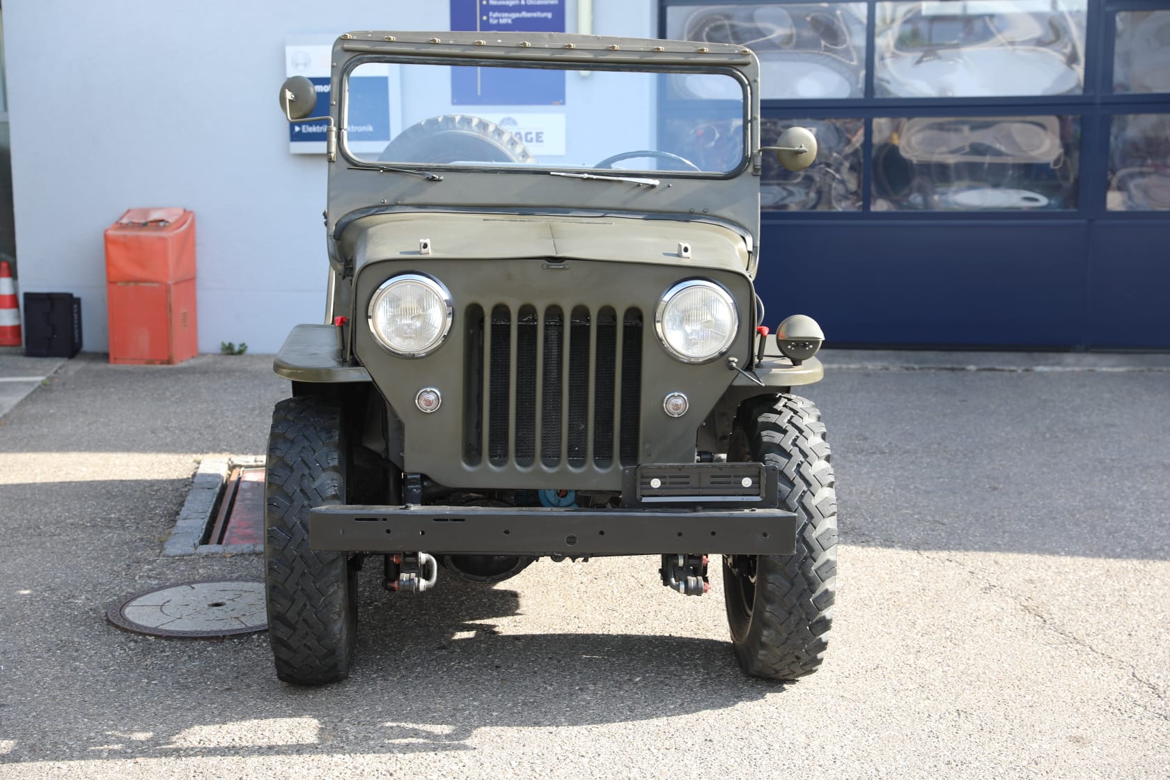 KAISER Jeep CJ-3B 12V-showroom-element-1