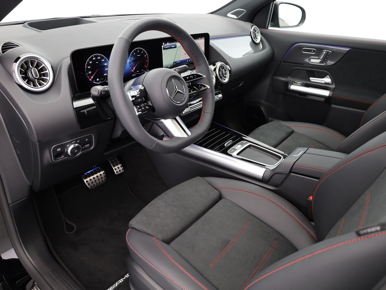 MERCEDES-BENZ GLA 200 7G-DCT-image-5