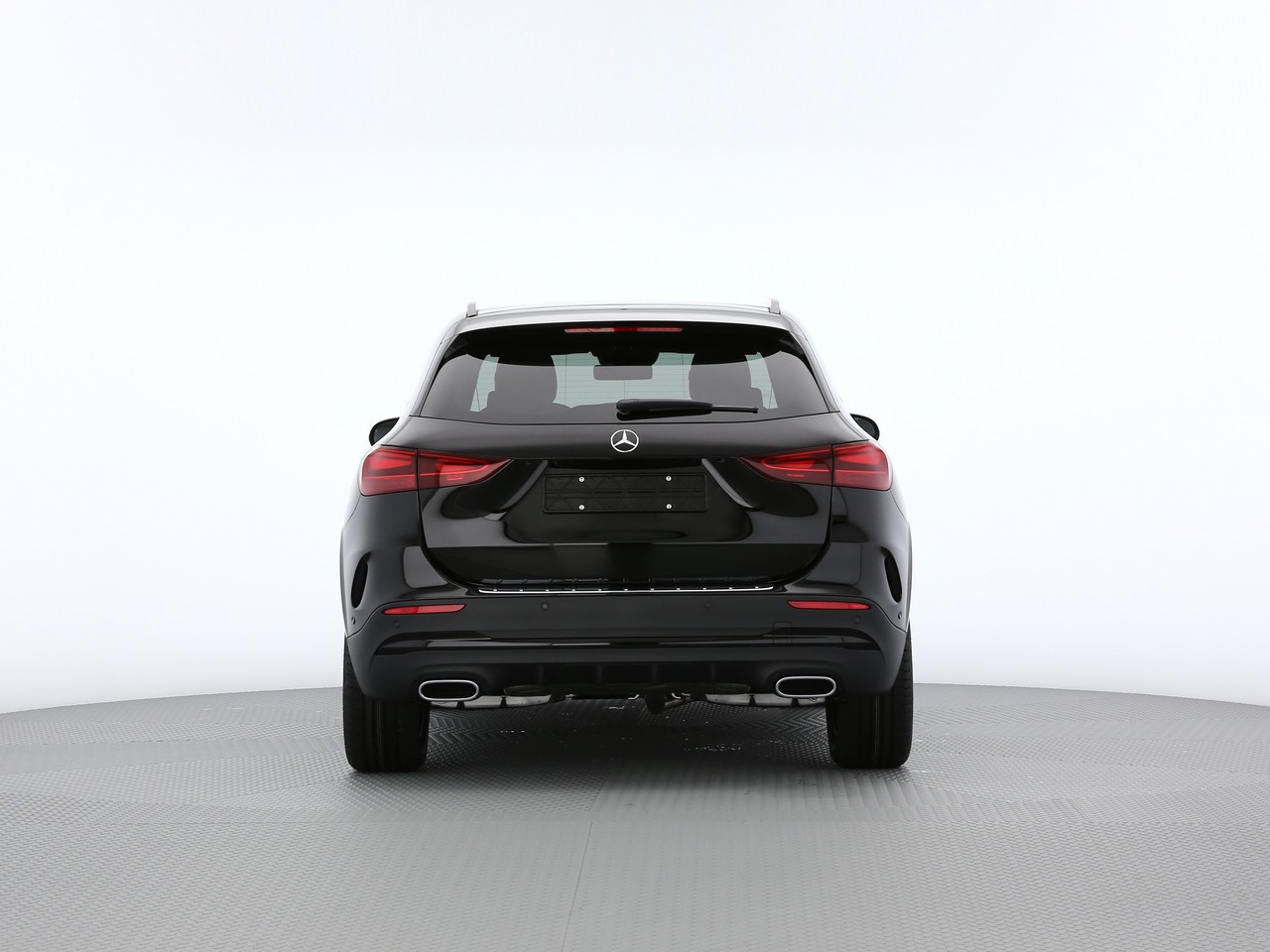 MERCEDES-BENZ GLA 200 7G-DCT-showroom-element-3