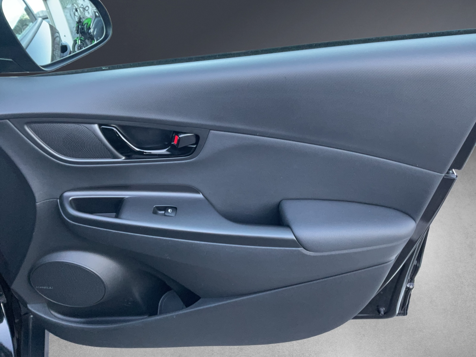 HYUNDAI Kona 1.6 HEV Vertex-image-8