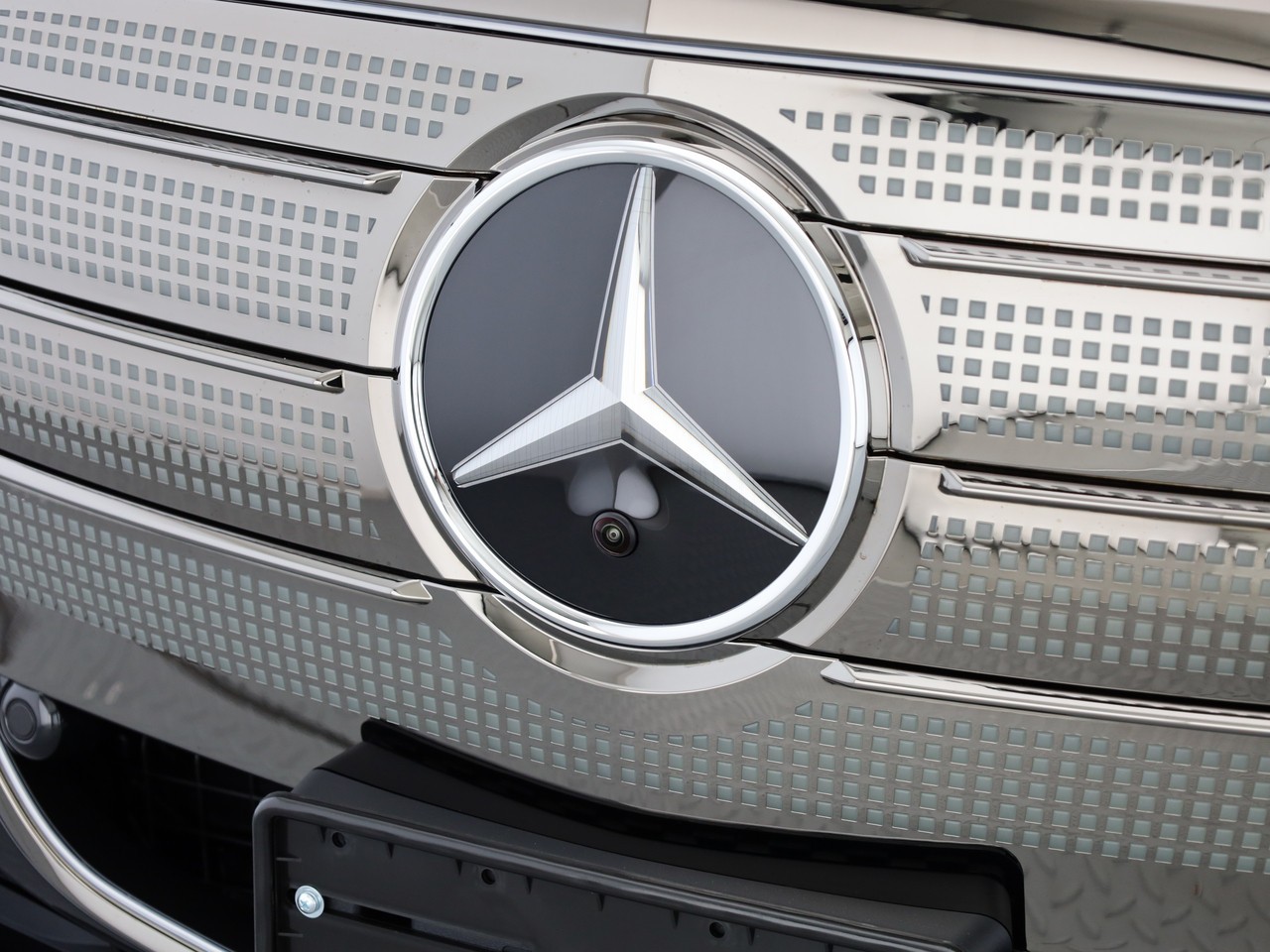 MERCEDES-BENZ C400 4Matic elektrisch-image-19
