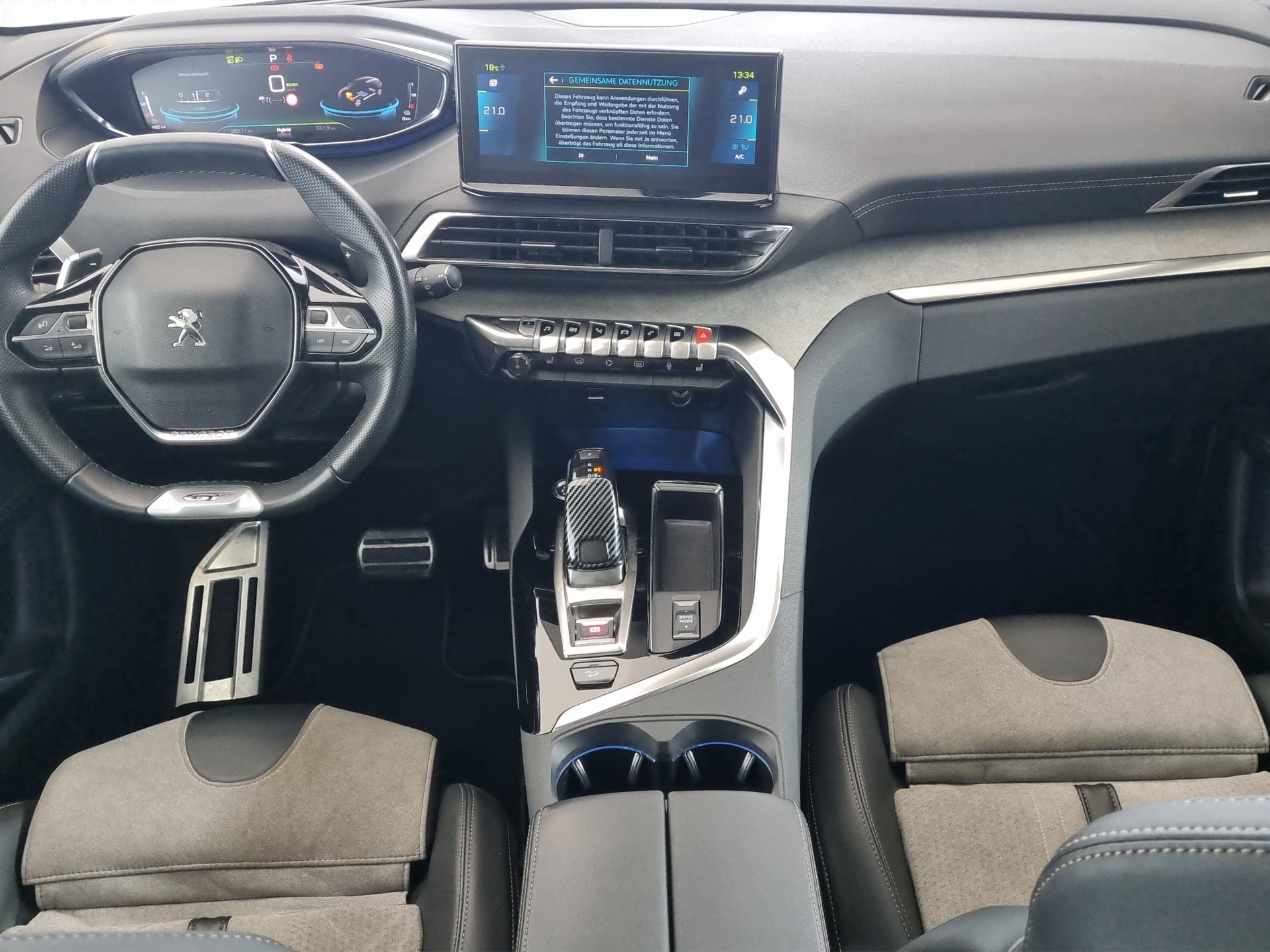 PEUGEOT 3008 300e 1.6 Plug-in Hybrid4 GT AWD Aut.-image-7