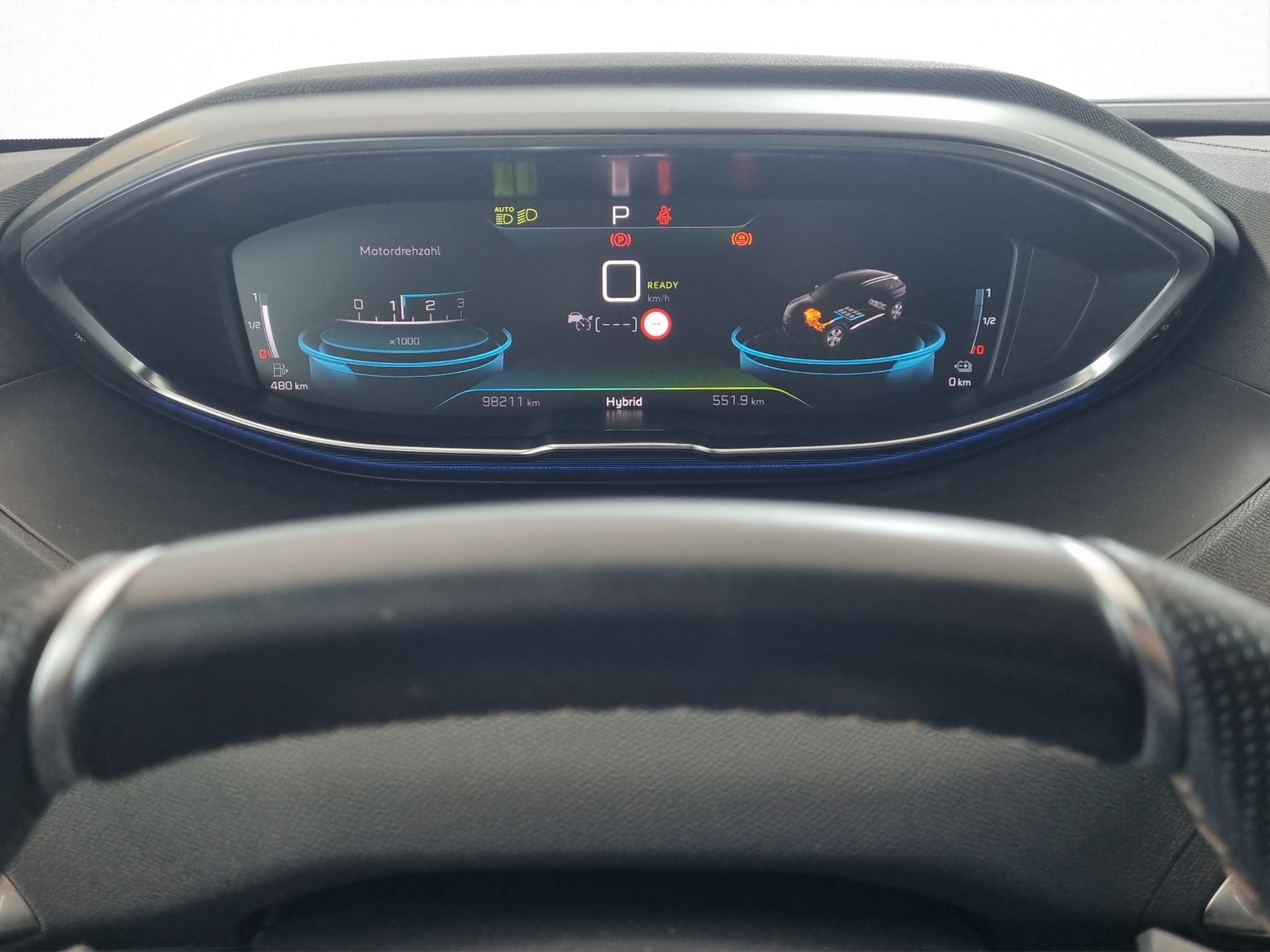 PEUGEOT 3008 300e 1.6 Plug-in Hybrid4 GT AWD Aut.-image-10