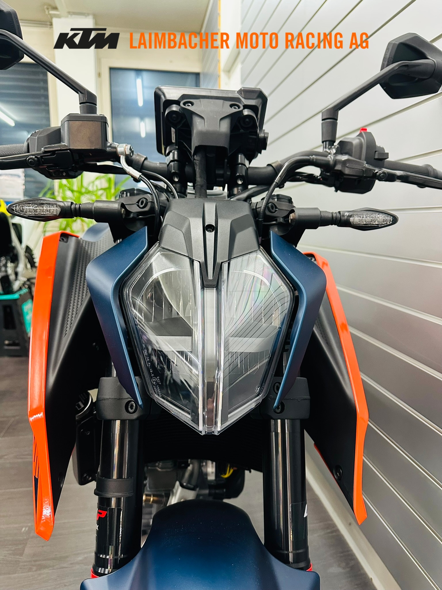 KTM 125 Duke-image-2