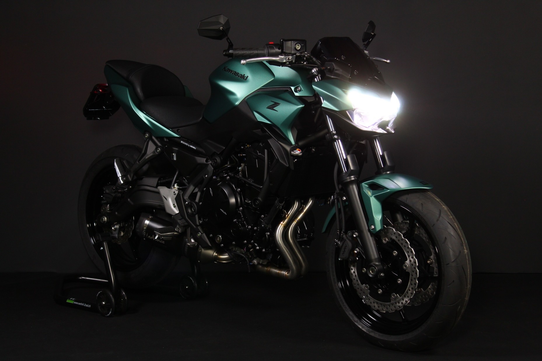 KAWASAKI Z 650 (50/35 KW) *Smaragd Edition* Level 3-image-1