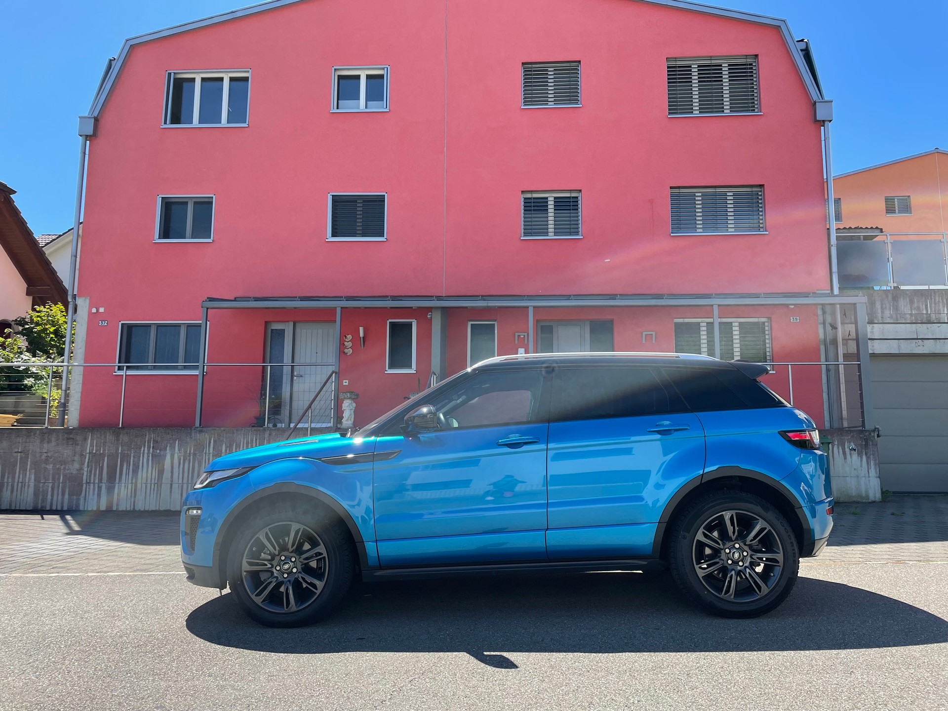 LAND ROVER Range Rover Evoque 2.0 TD4 Limited Edition Landmark HSE-image-1