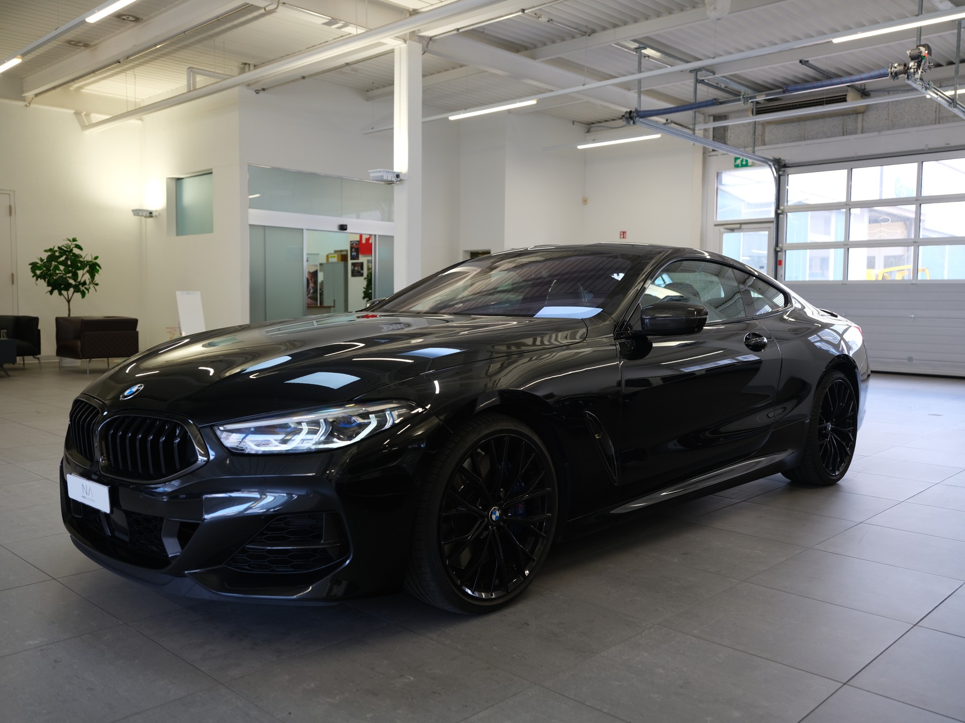 BMW M850i xDrive Steptronic-showroom-element-3