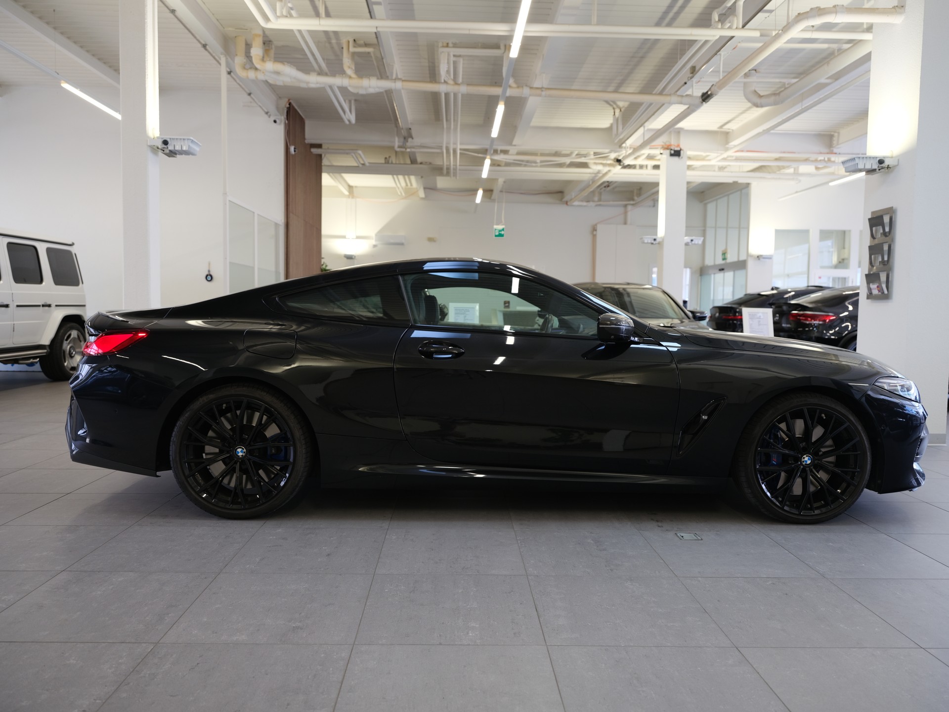 BMW M850i xDrive Steptronic-image-7