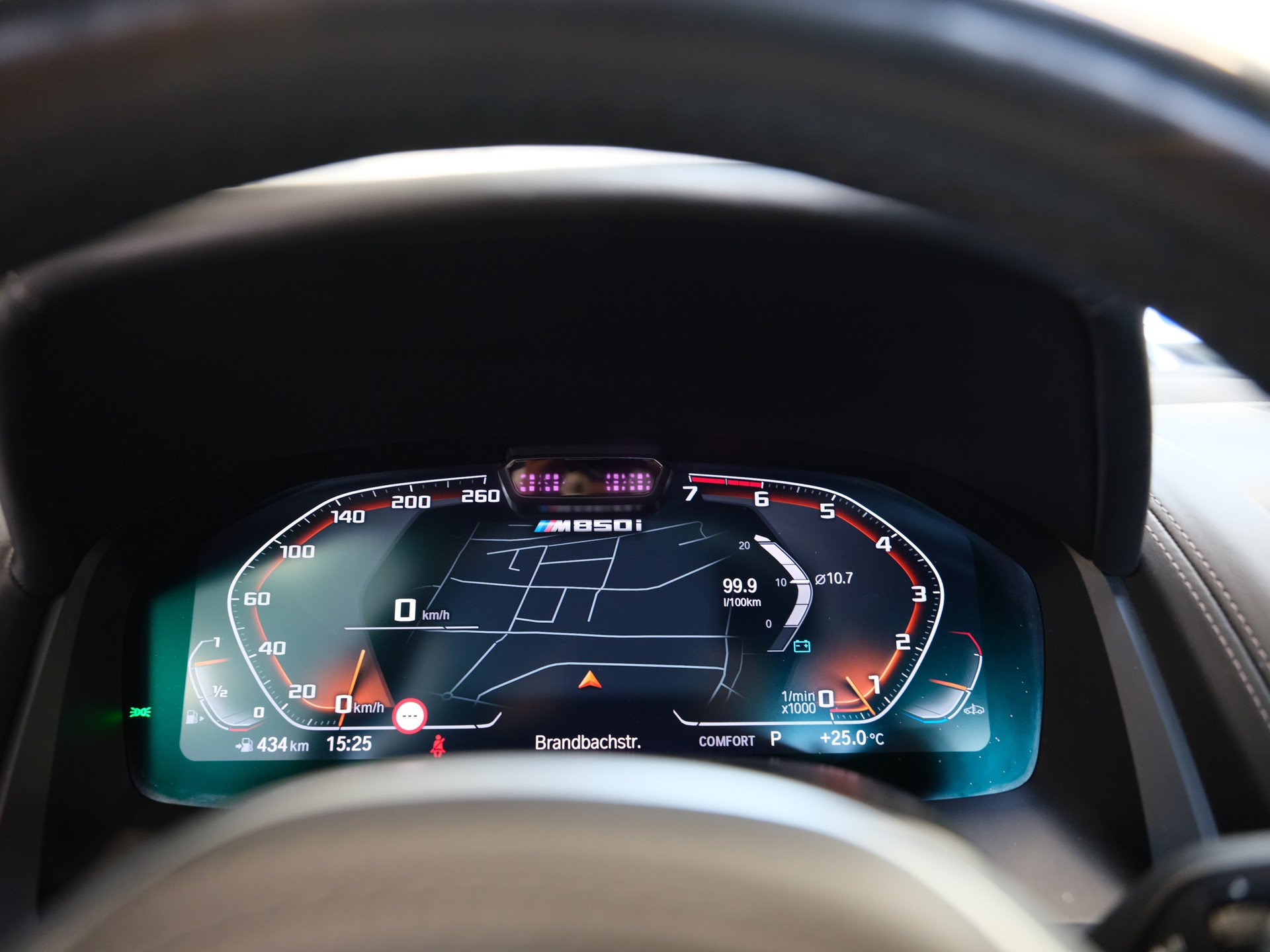 BMW M850i xDrive Steptronic-image-15