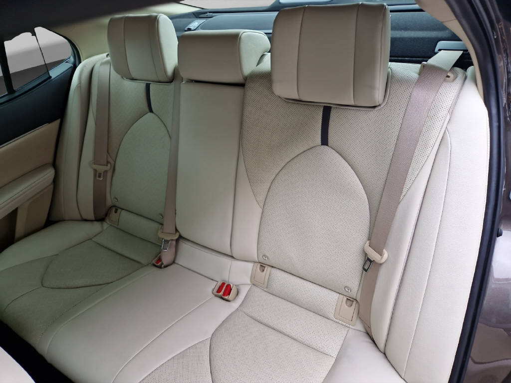 TOYOTA Camry 2.5 HSD Premium 41659/000-image-4