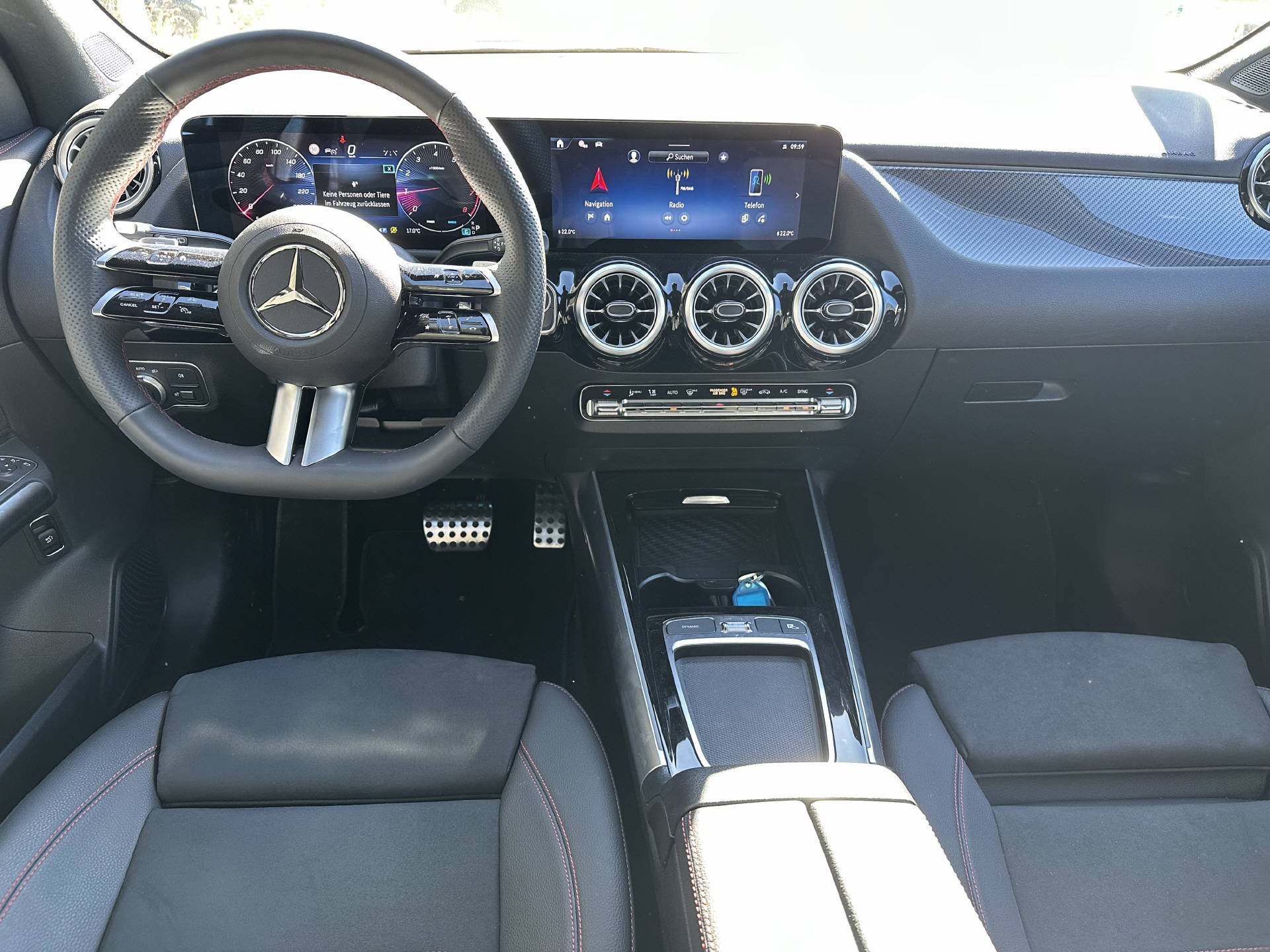 MERCEDES-BENZ GLA 220 AMG Line 4matic-image-8