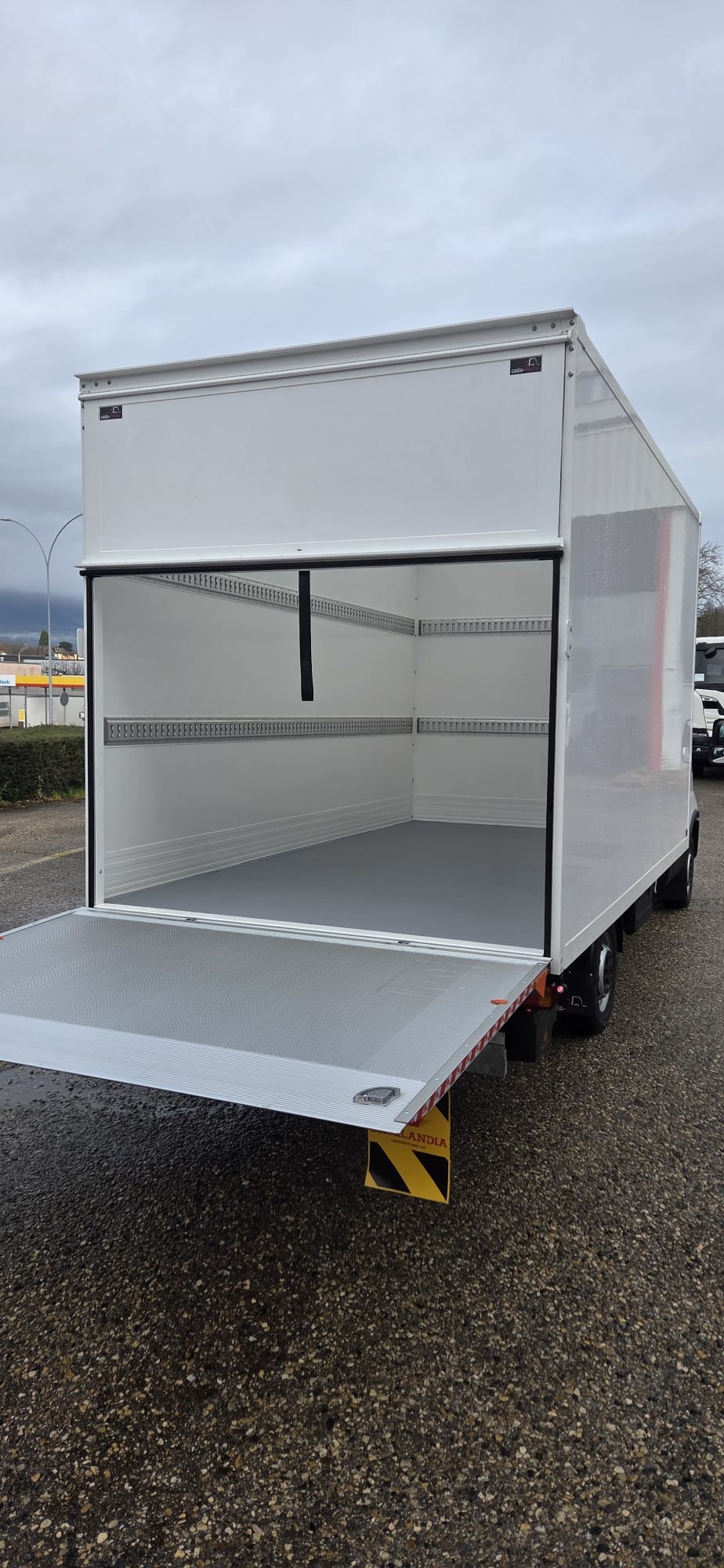 IVECO 35S16-image-4