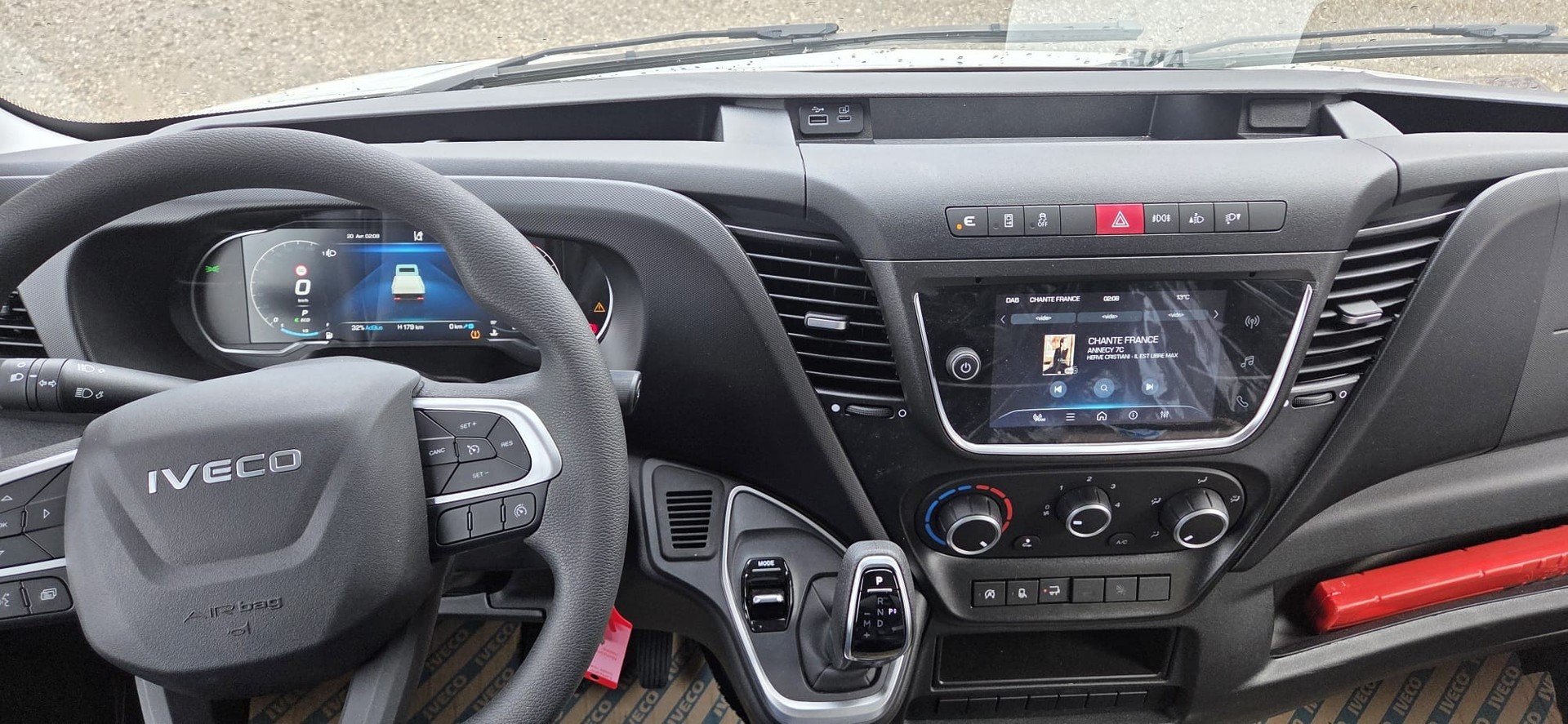 IVECO 35S16-image-1