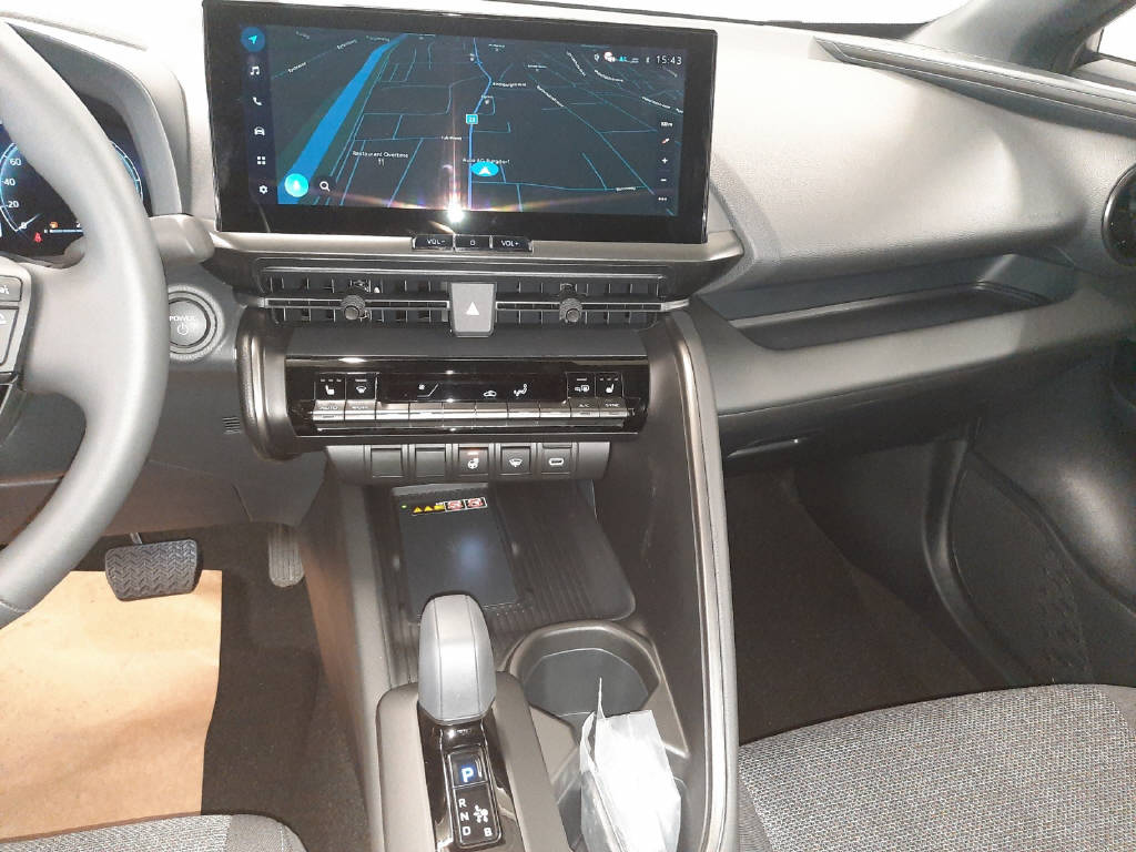 TOYOTA C-HR 2.0 HEV Swiss Edition 4x4-image-10