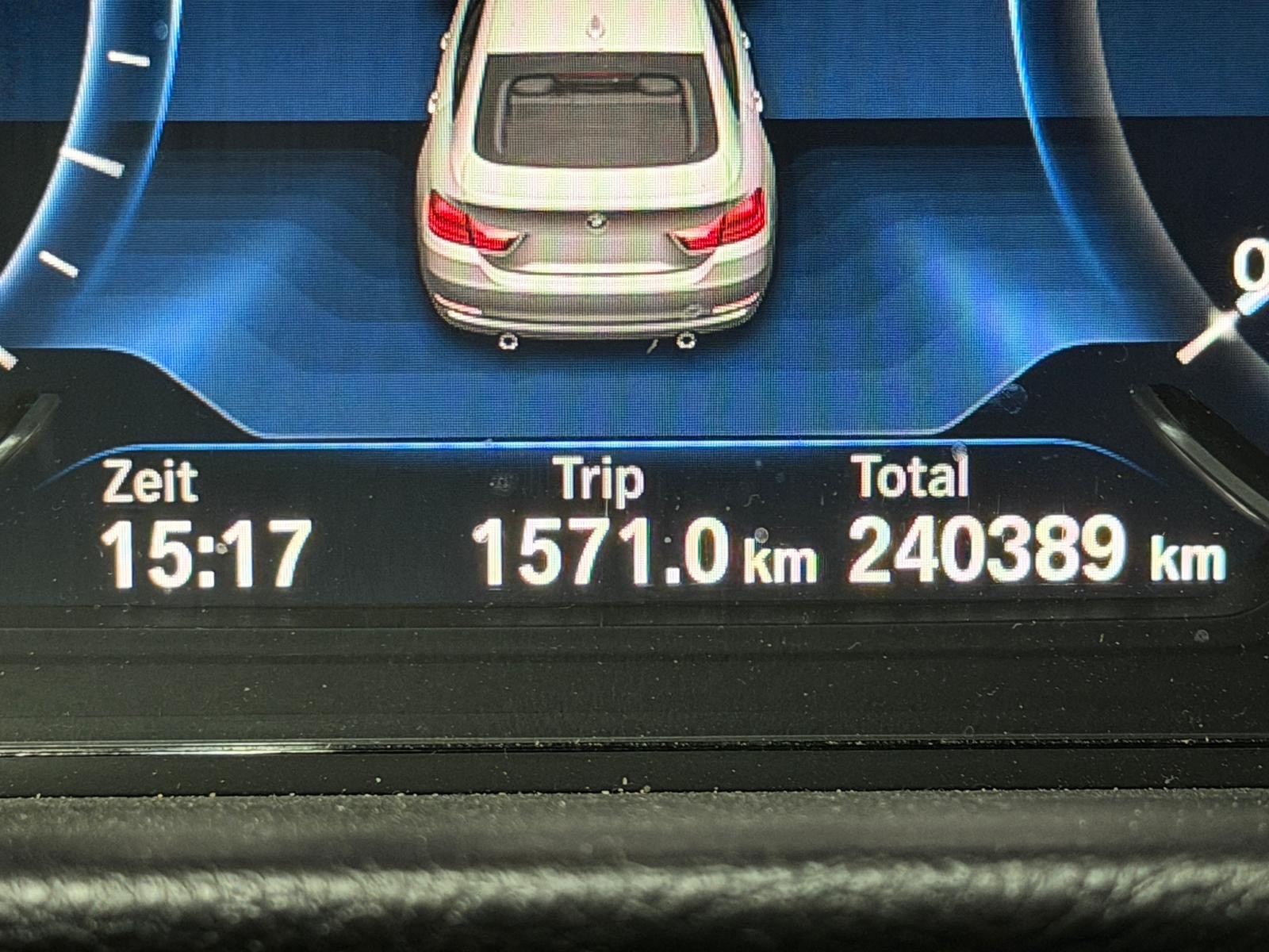 BMW 420d Gran Coupé Sport Line-image-19