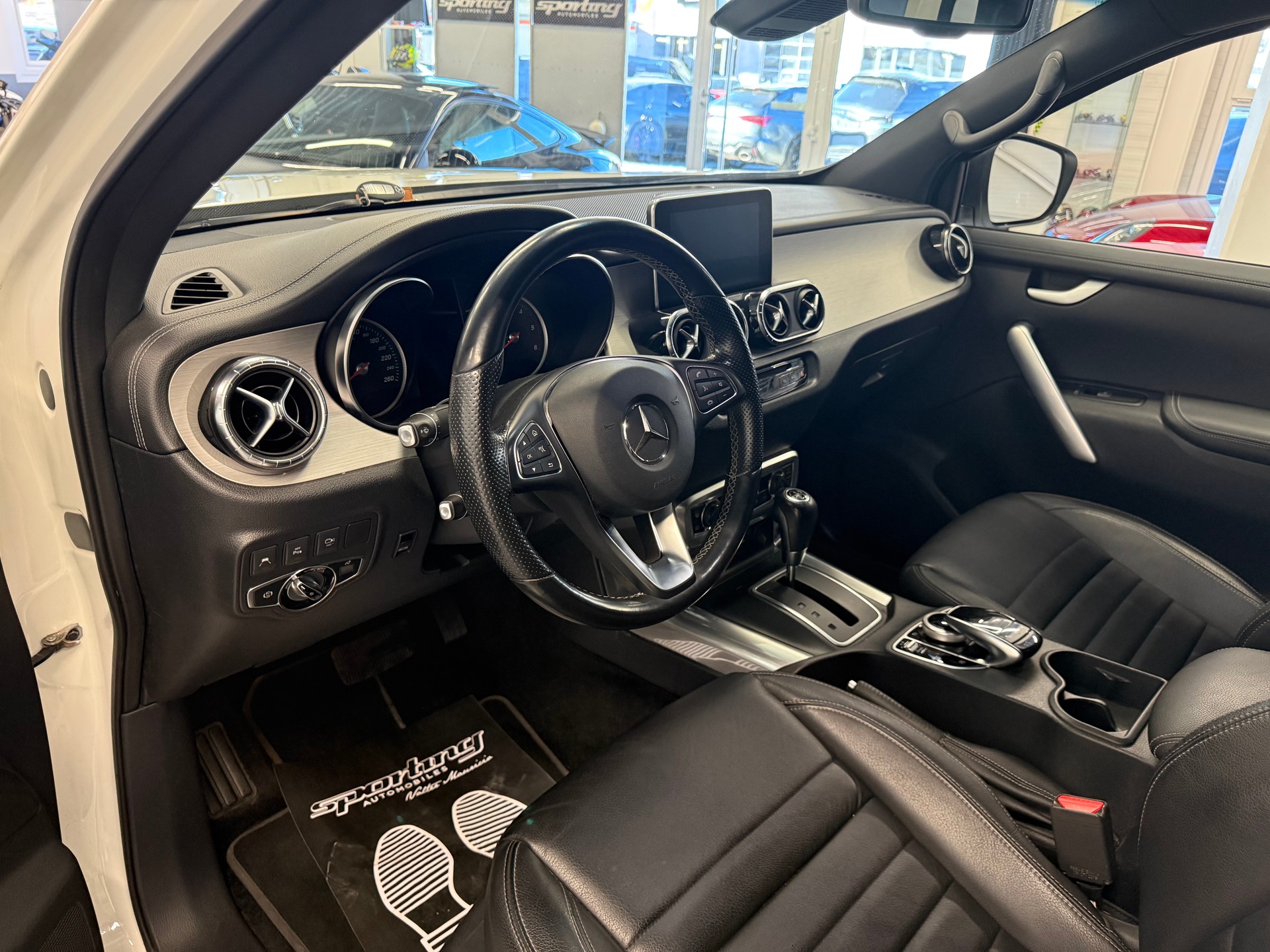 MERCEDES-BENZ X 350 d 4MATIC Power A Doppel Cab.-image-9