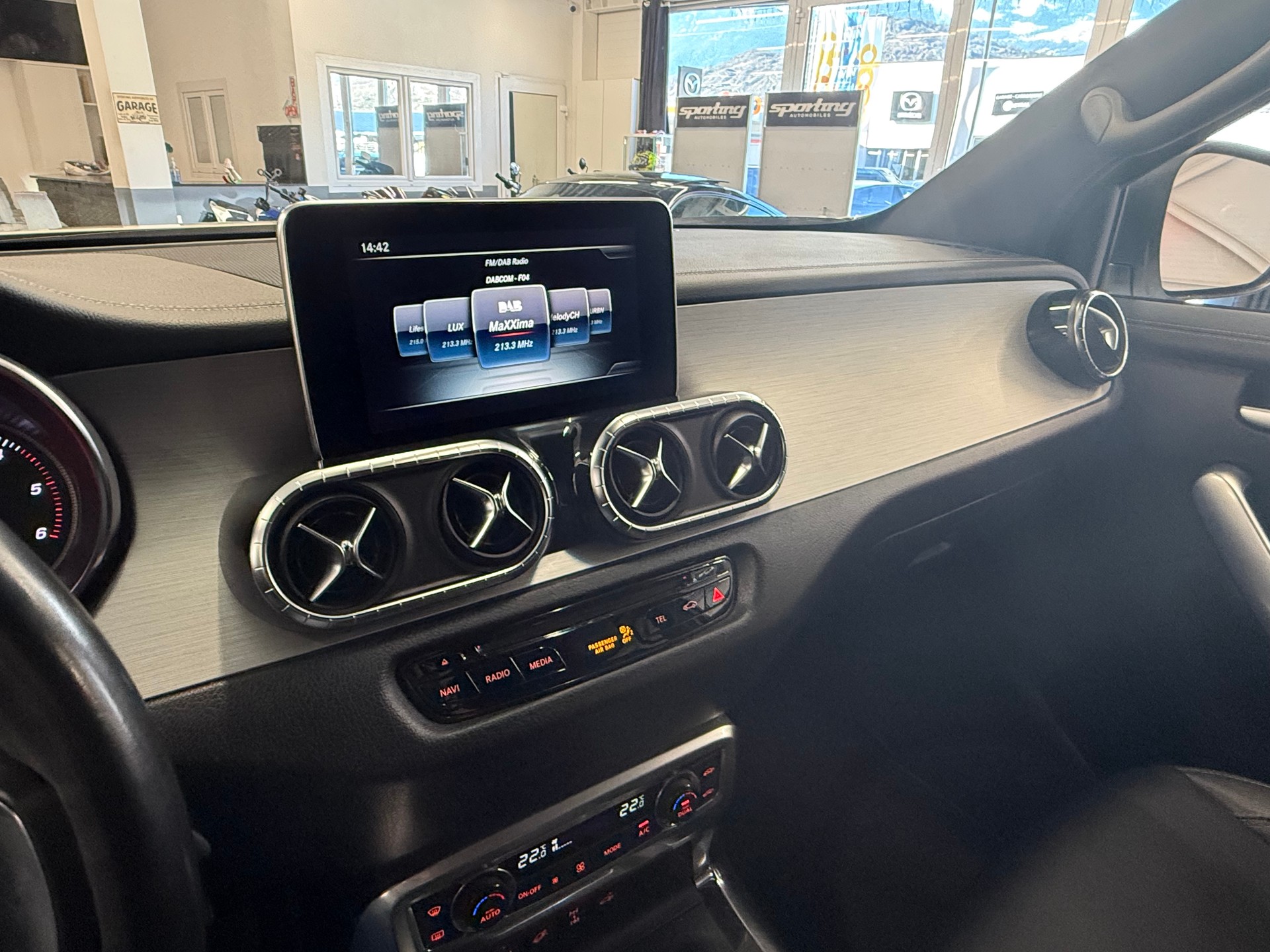 MERCEDES-BENZ X 350 d 4MATIC Power A Doppel Cab.-image-19