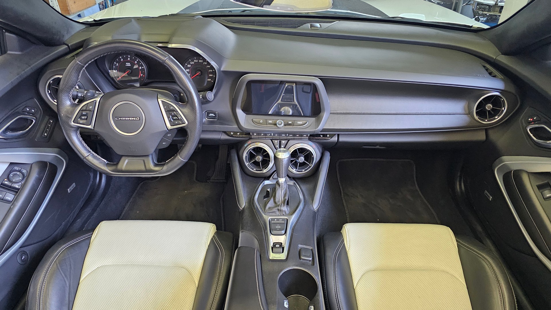 CHEVROLET Camaro 6.2 Convertible Automatic-image-7
