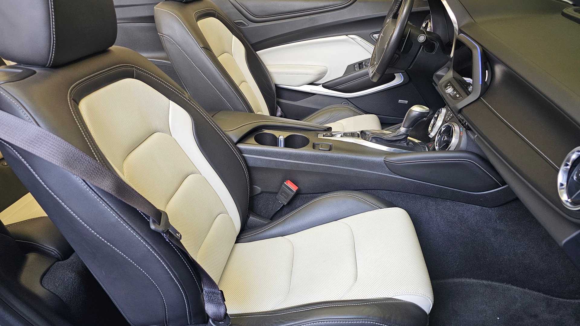 CHEVROLET Camaro 6.2 Convertible Automatic-image-8