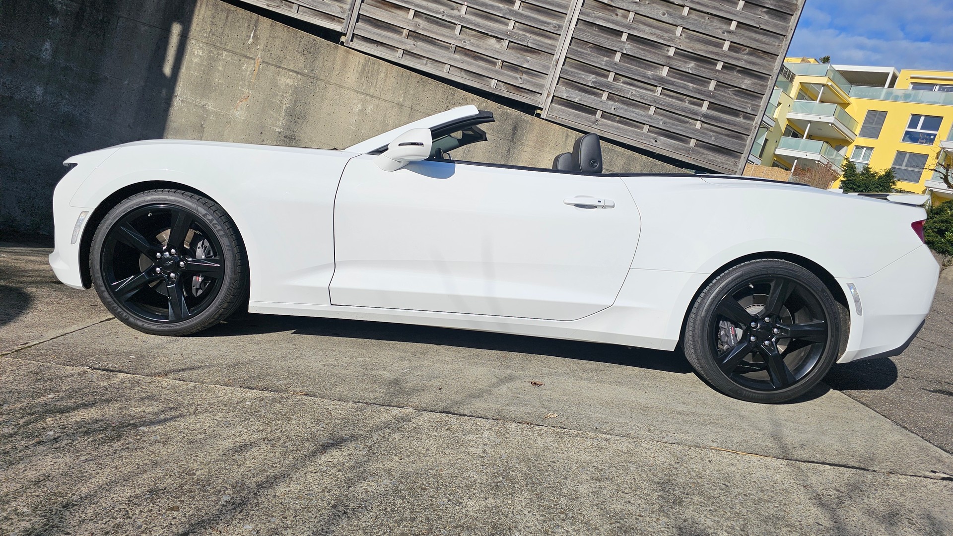 CHEVROLET Camaro 6.2 Convertible Automatic-image-1