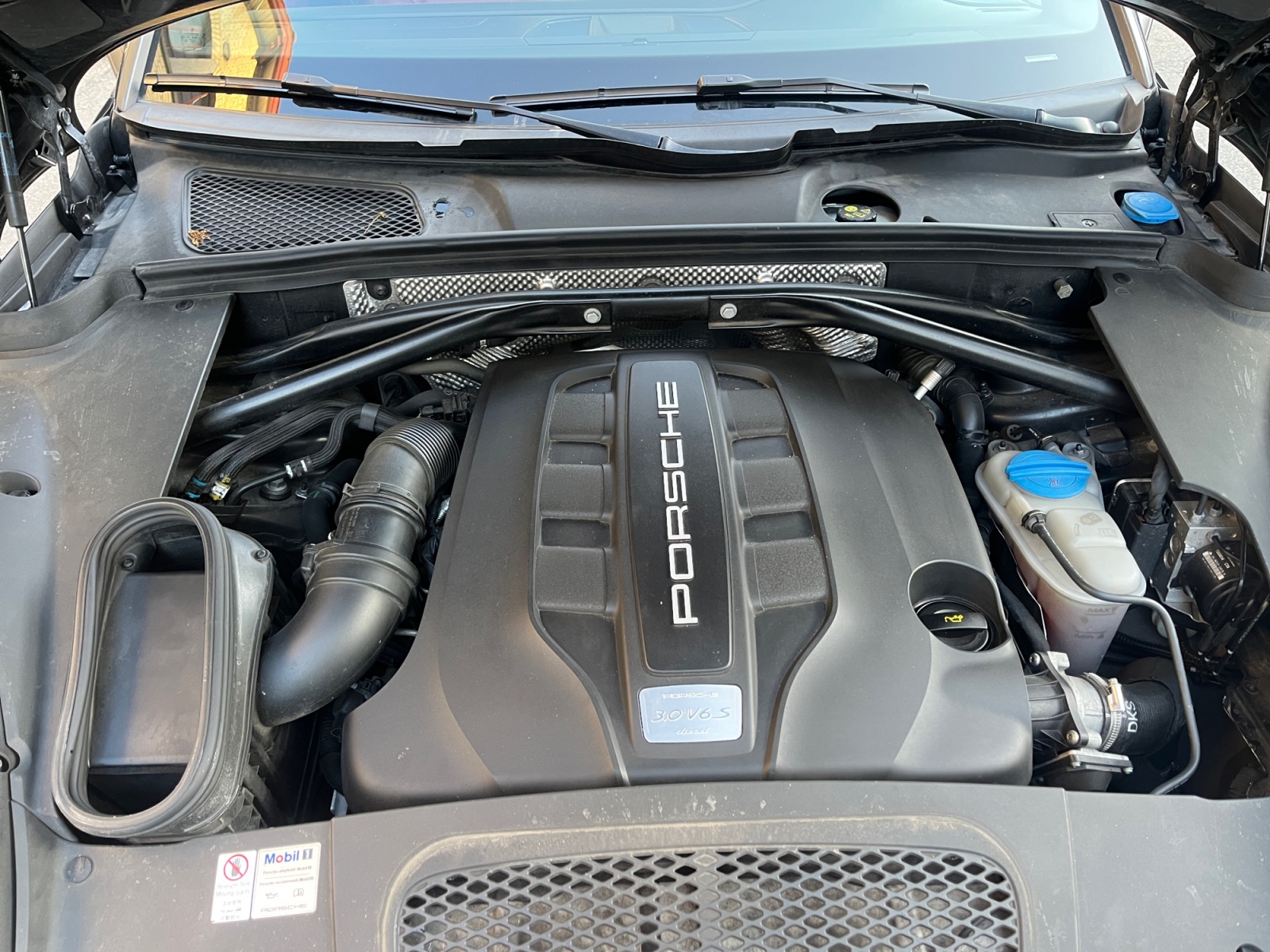PORSCHE Macan S Diesel PDK *vollständige Servicehistorie* ab Platz-image-12
