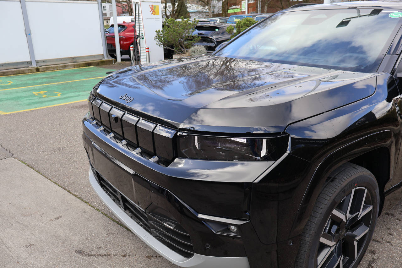 JEEP Compass First Edition-image-7