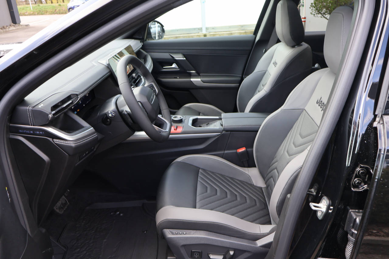 JEEP Compass First Edition-image-9
