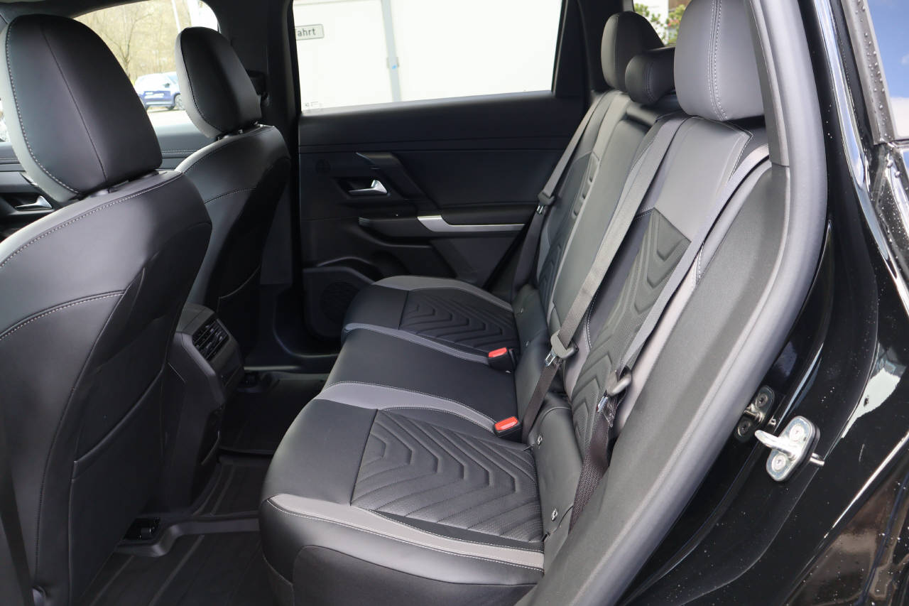 JEEP Compass First Edition-image-12