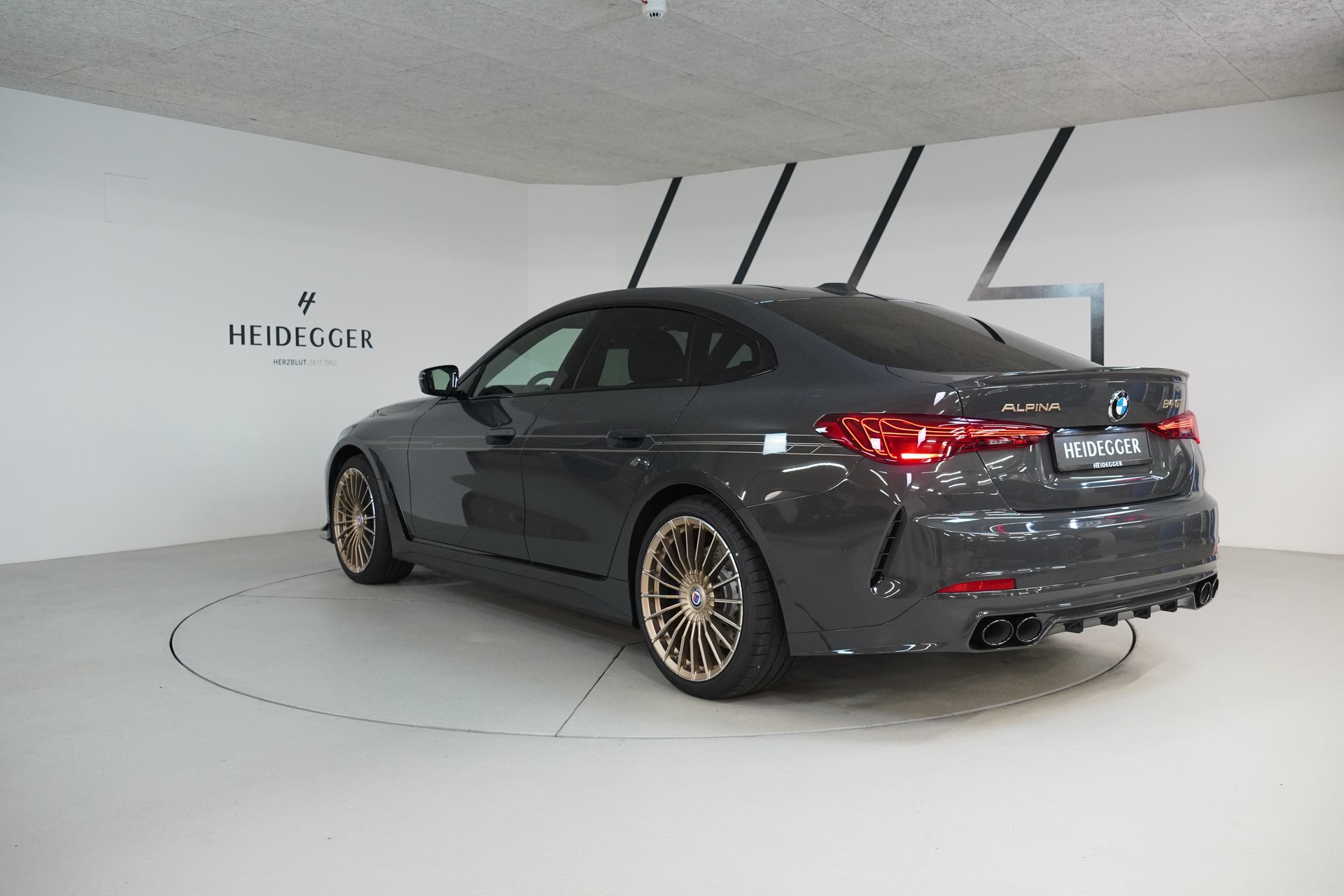 BMW-ALPINA B4 Gran Coupé 3.0 xDrive GT S-Tronic-image-4