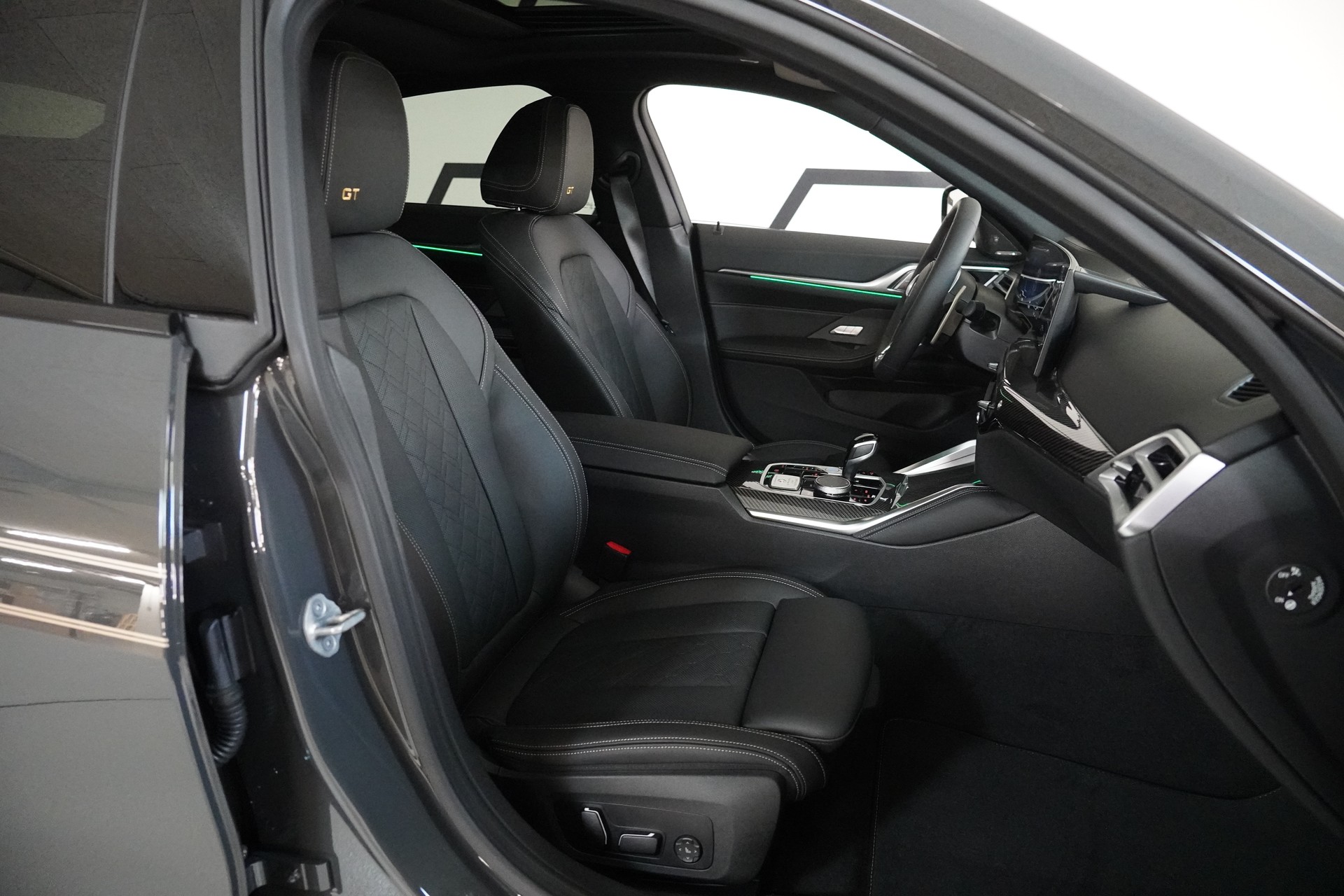 BMW-ALPINA B4 Gran Coupé 3.0 xDrive GT S-Tronic-image-14