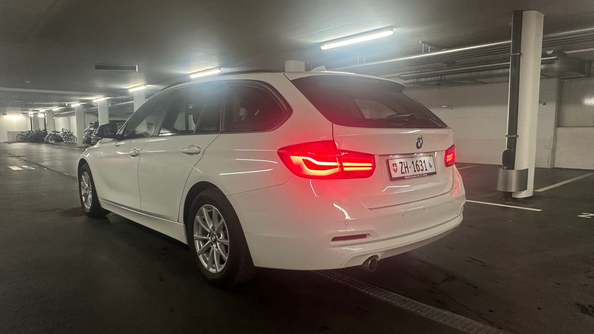 BMW 316d Touring Business Steptronic-image-3