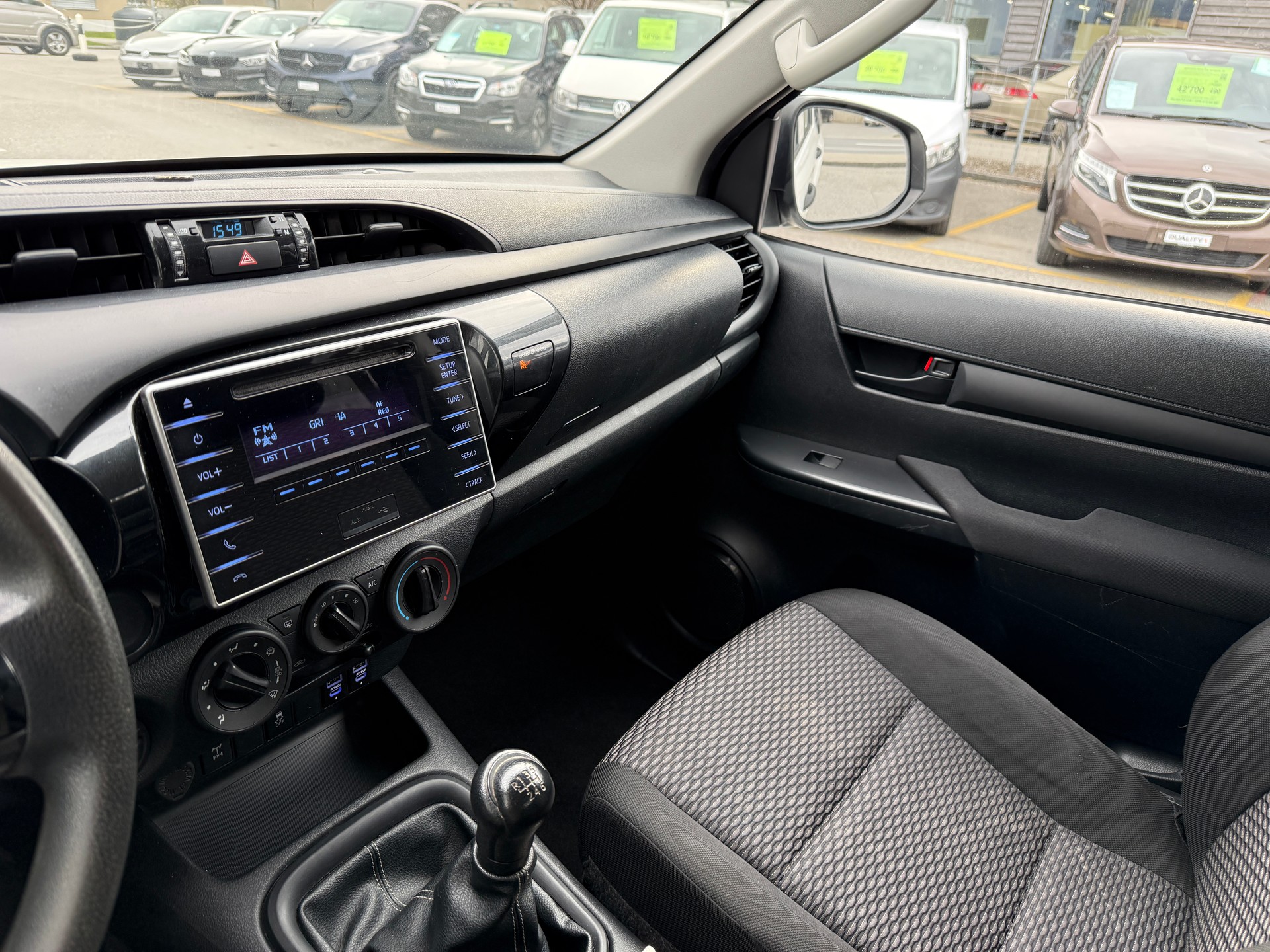 TOYOTA Hilux 2.4D-4D Comfort Double Cab 4x4 *WERKSGARANTIE * TEMPOMAT* KLIMA*-image-13