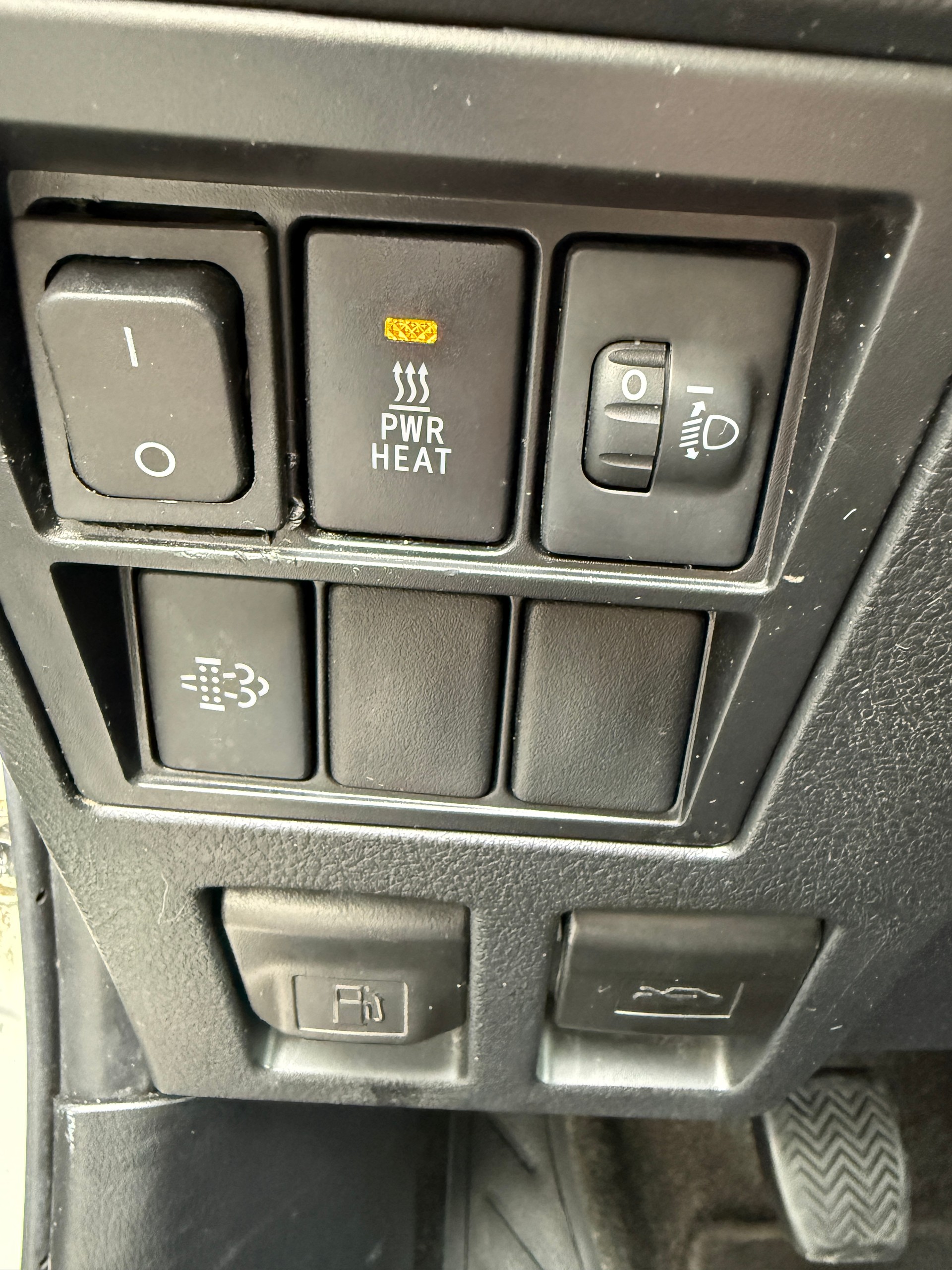 TOYOTA Hilux 2.4D-4D Comfort Double Cab 4x4 *WERKSGARANTIE * TEMPOMAT* KLIMA*-image-19