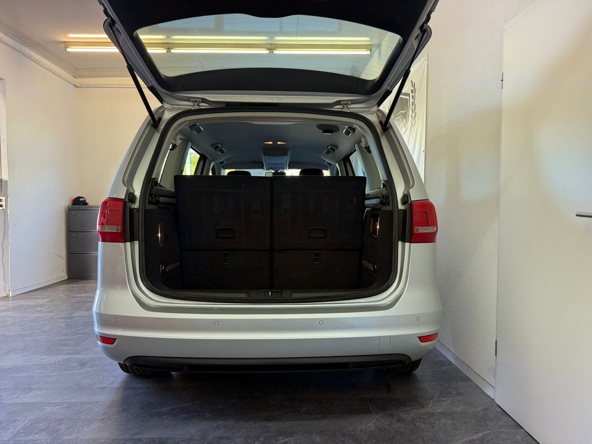 VW Sharan 2.0 TSI Comfortline DSG-image-14
