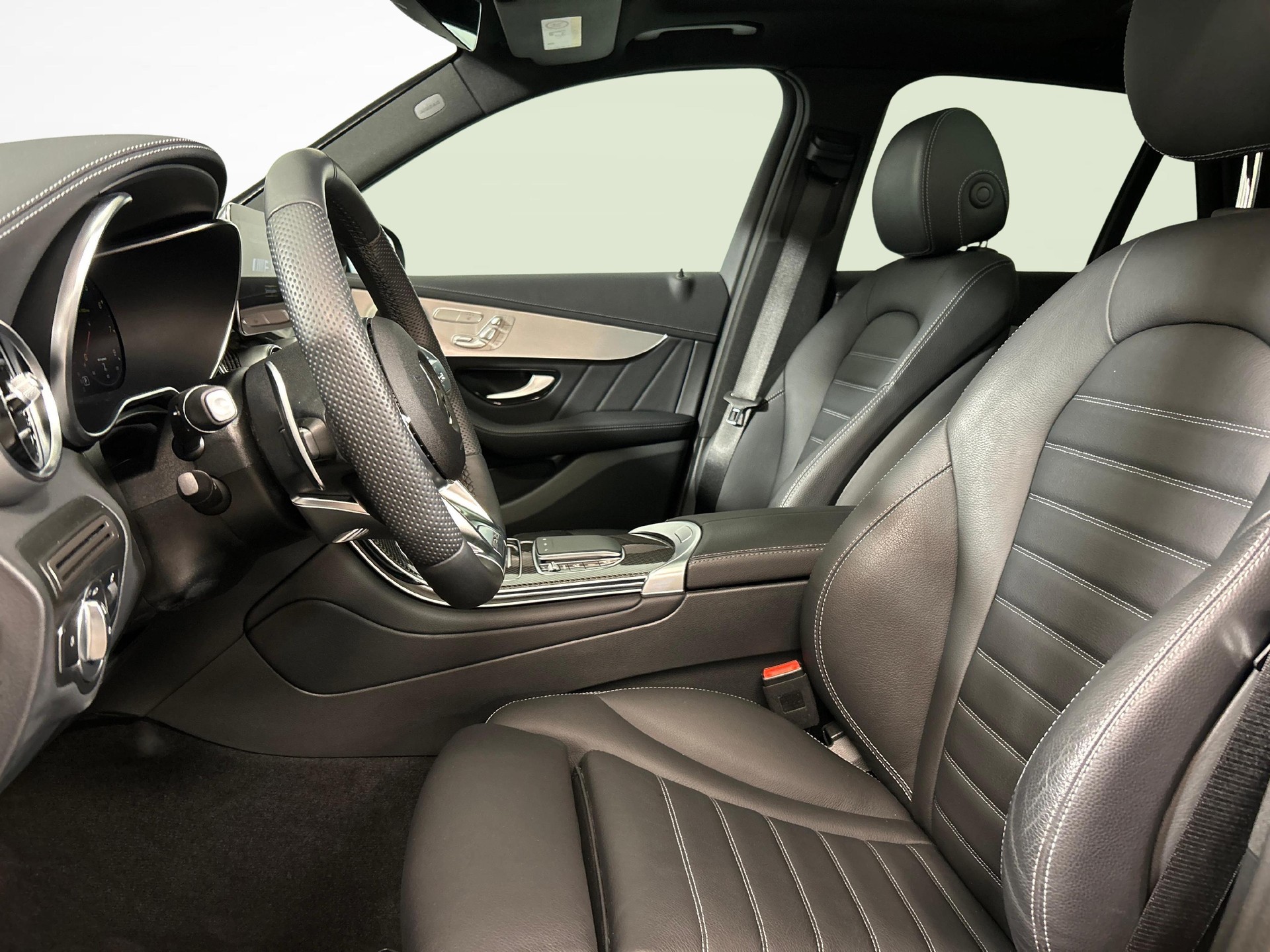 MERCEDES-BENZ GLC 43 AMG 4m-showroom-element-2