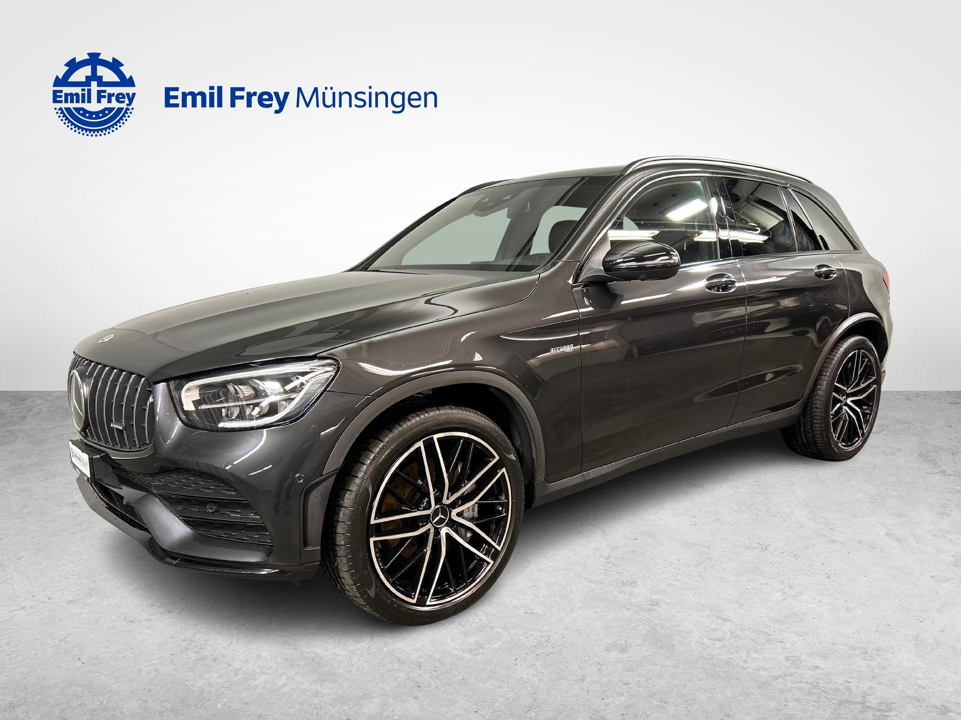 MERCEDES-BENZ GLC 43 AMG 4m-showroom-element-1