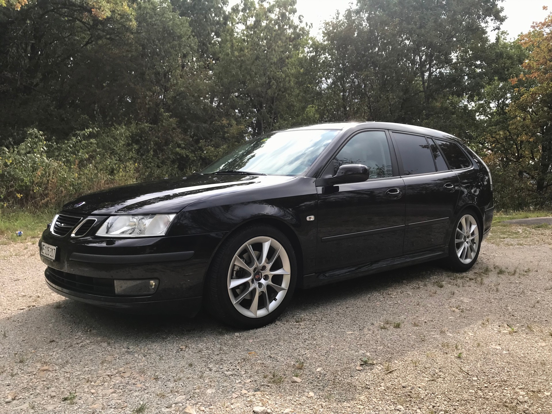 SAAB 9-3 2.0T Vector-image-1