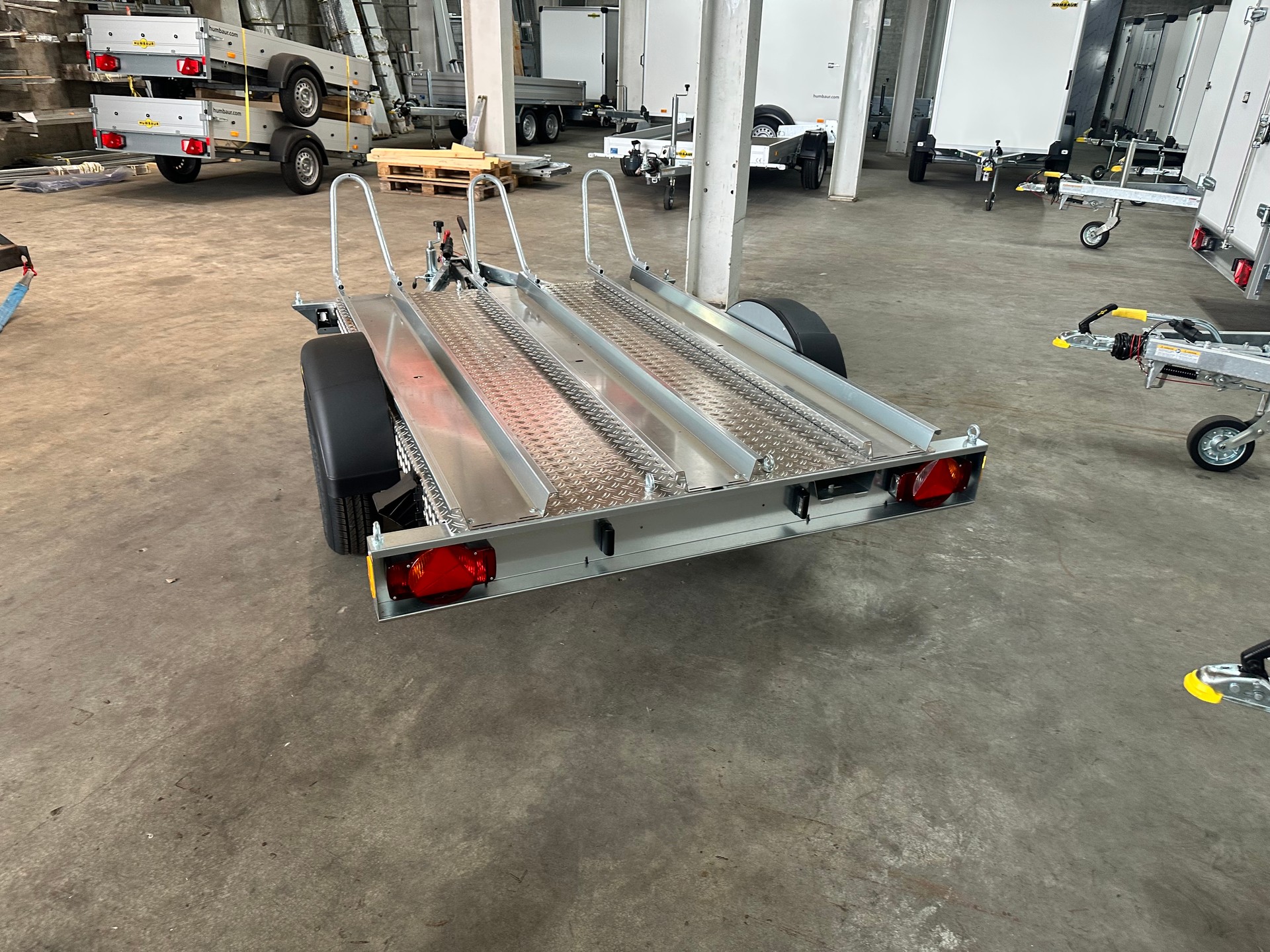 HUMBAUR HM 102113 Riffelblechboden-showroom-element-2