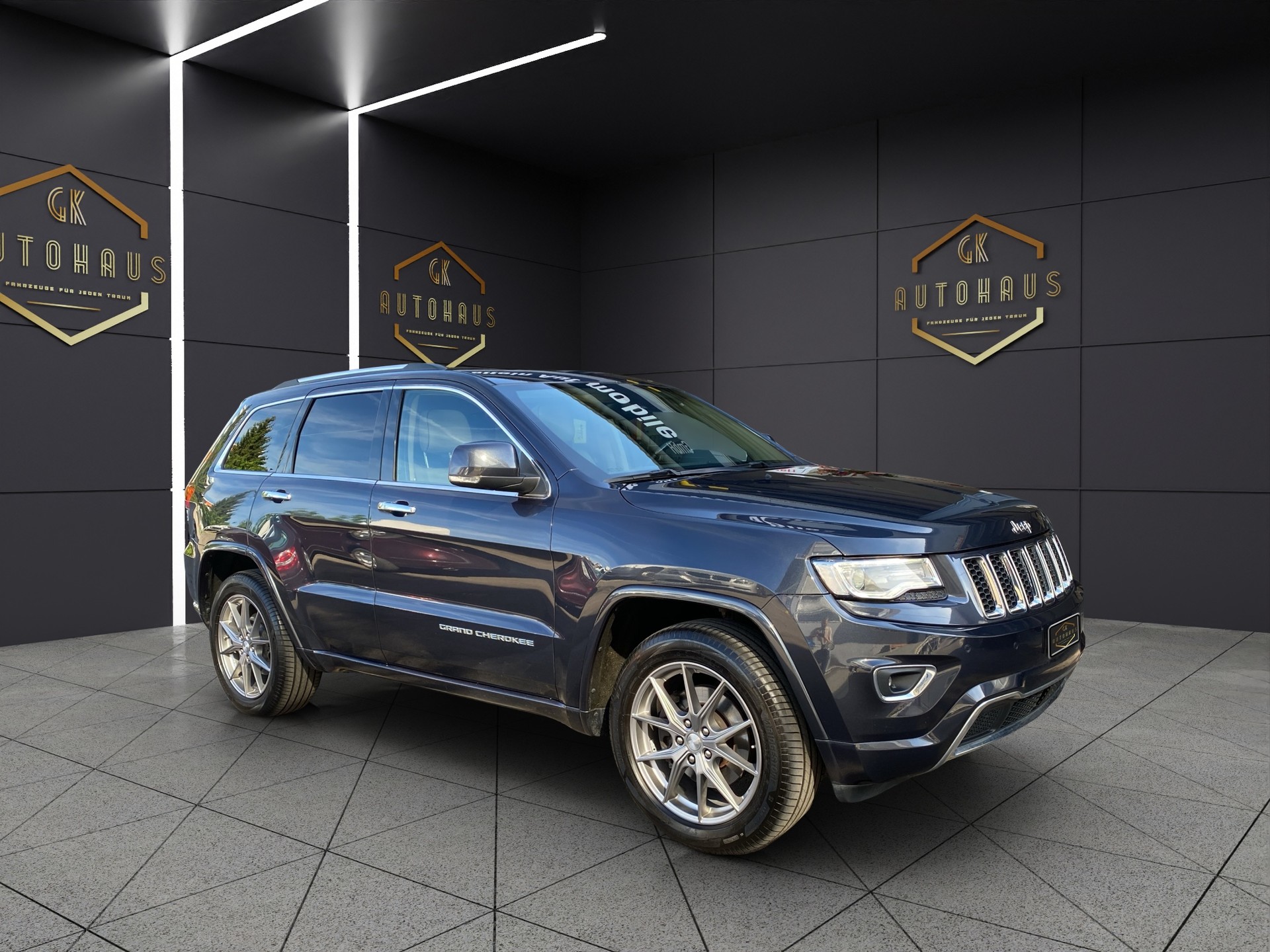 JEEP Grand Cherokee 3.0 CRD Overland Automatic-image-6